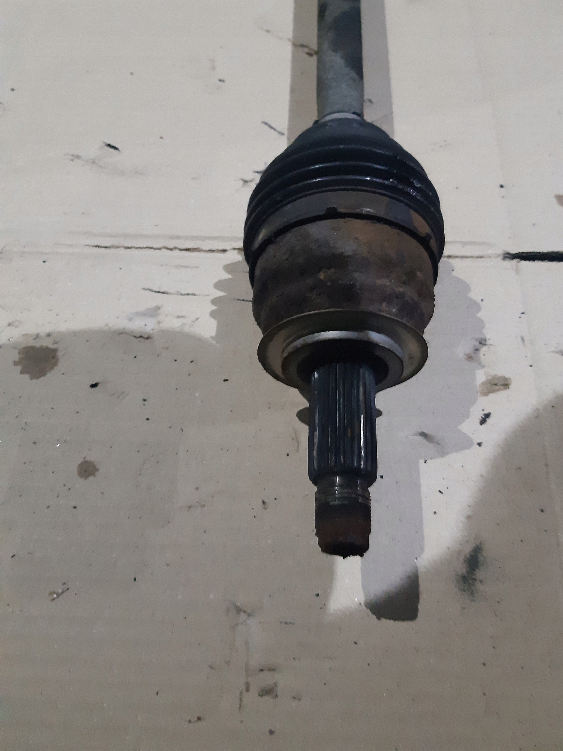 semi-axis front left SUBARU IMPREZA III GH 2.0B 2,0 B EJ204 07-11 R