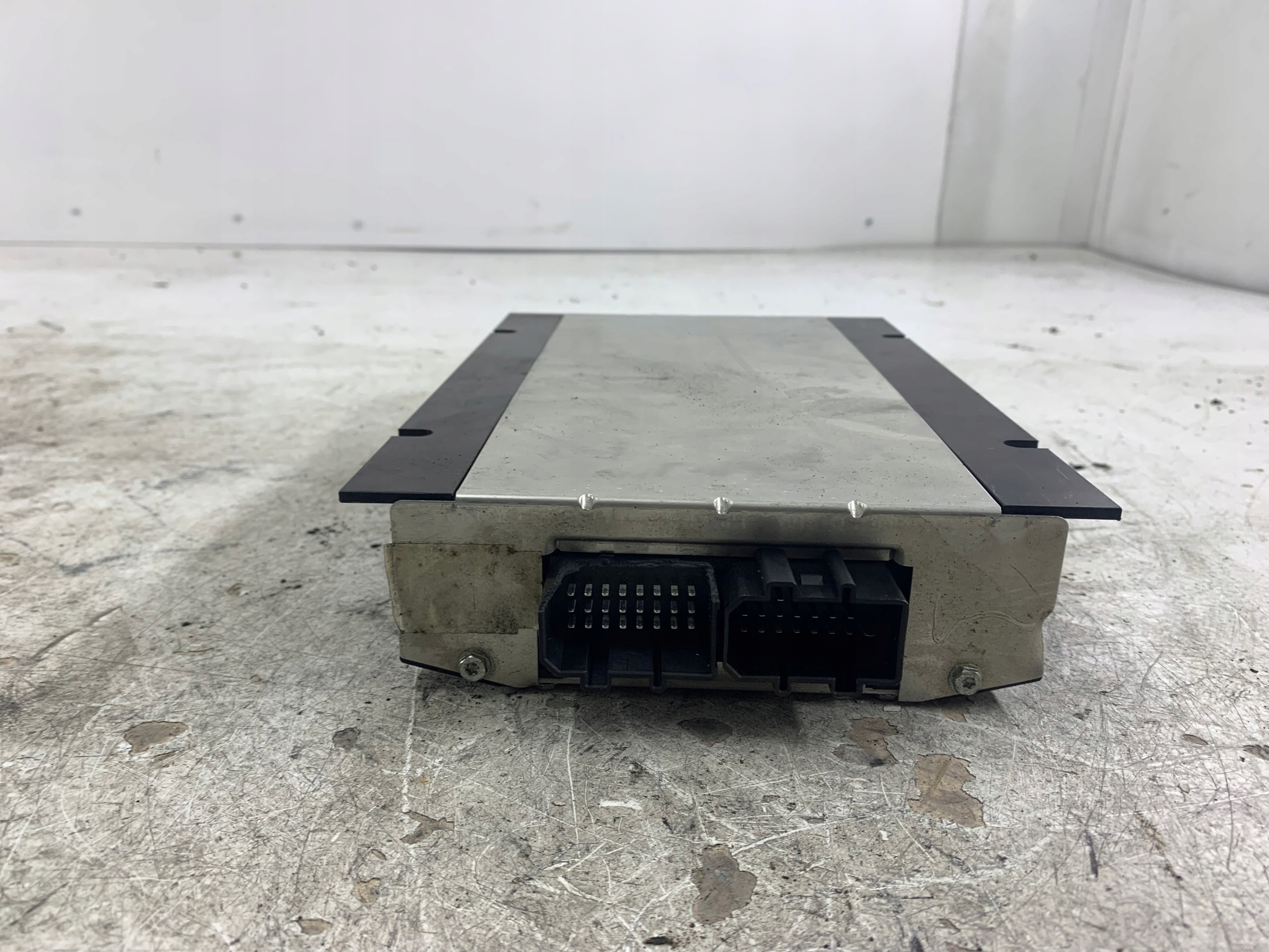 VW PHAETON amplifier BLAUPUNKT 3D0035466
