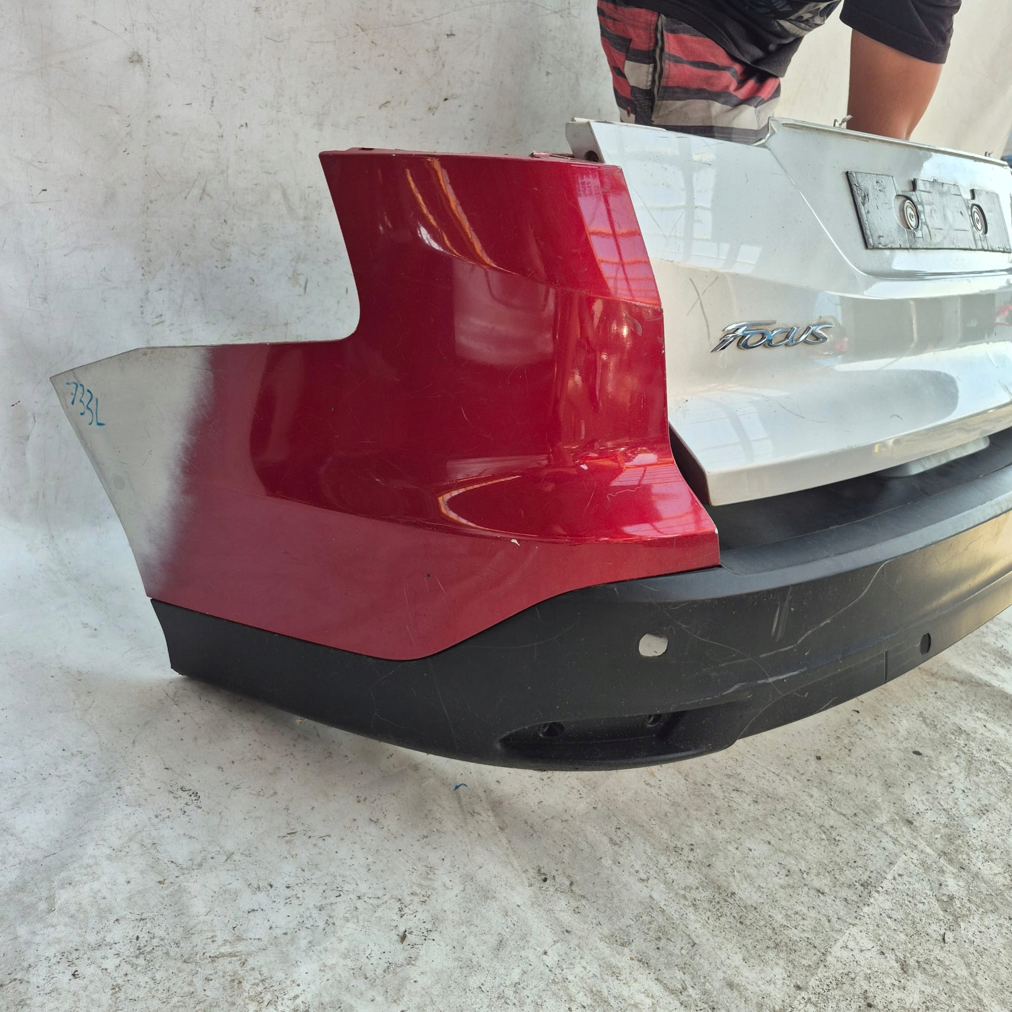 FORD FOCUS III 3 MK3 KOMBI 10-19 bumper rear part rear 4XPDC cap