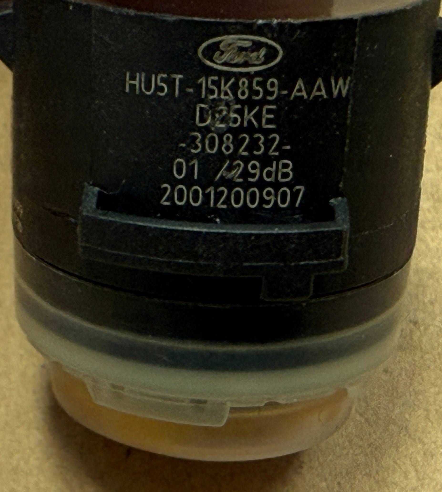 FORD FIESTA MK8 2017-2021 Sensor Parken PDC LUX YELLOW