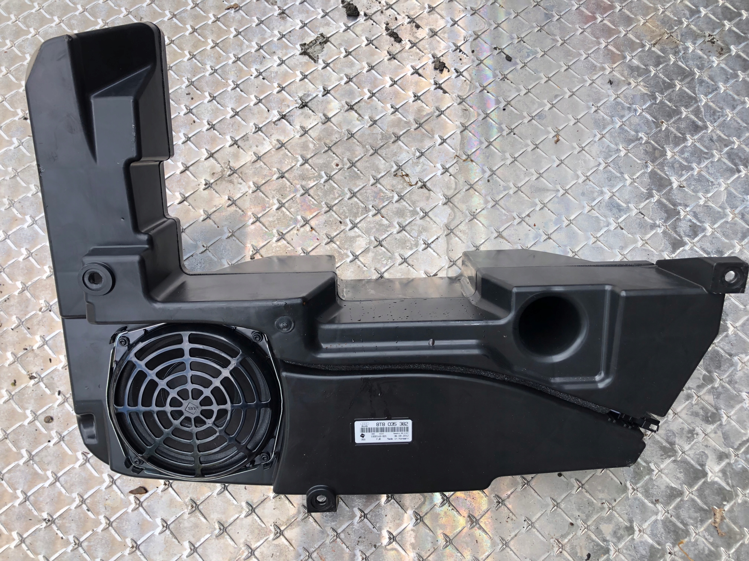 speaker SUBWOOFER AUDI A5 SPORTBACK 8T8035382