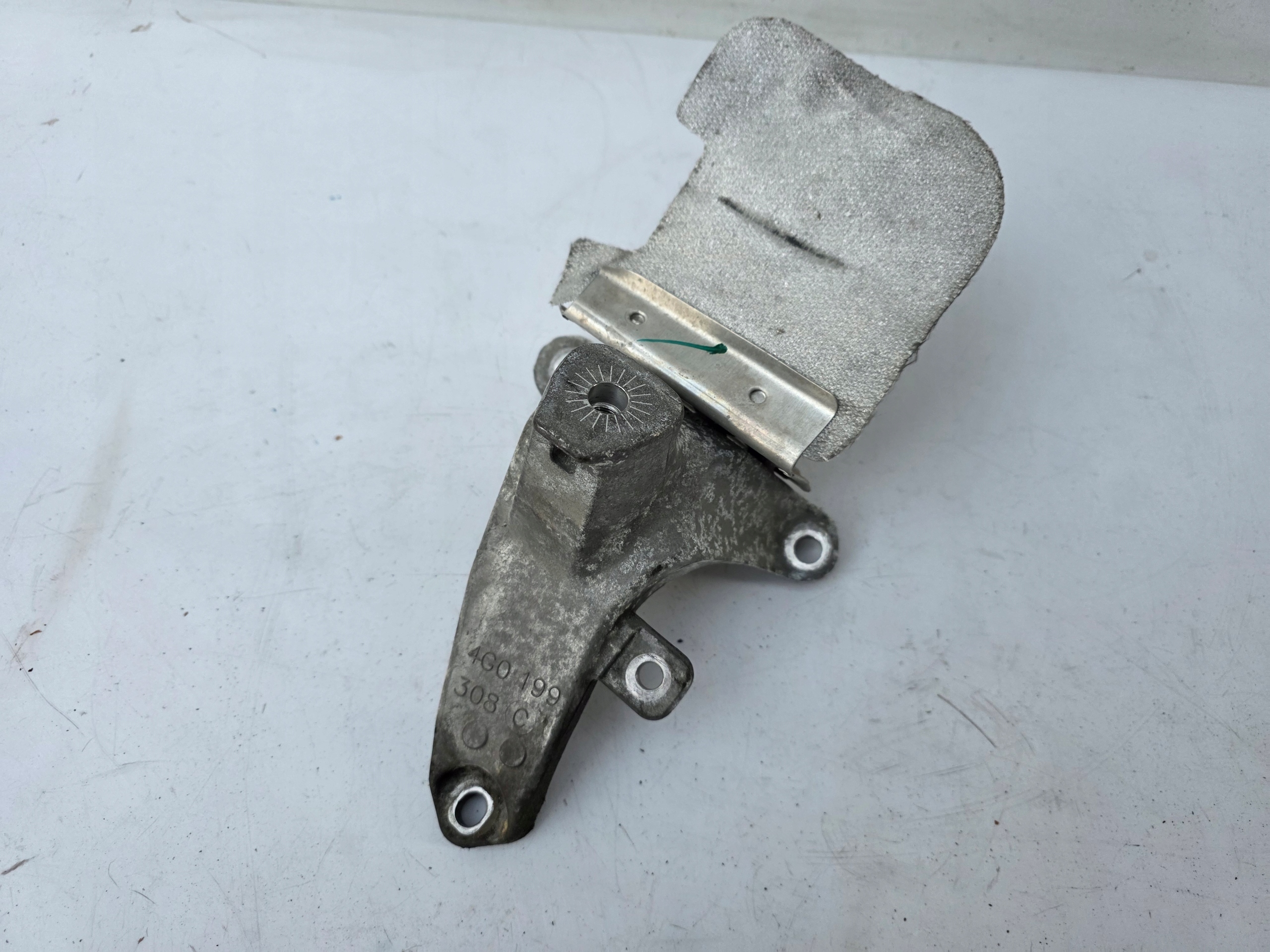 engine mount right AUDI A6 A7 C7 3.0 TFSI 3.0 T 4G0199308C