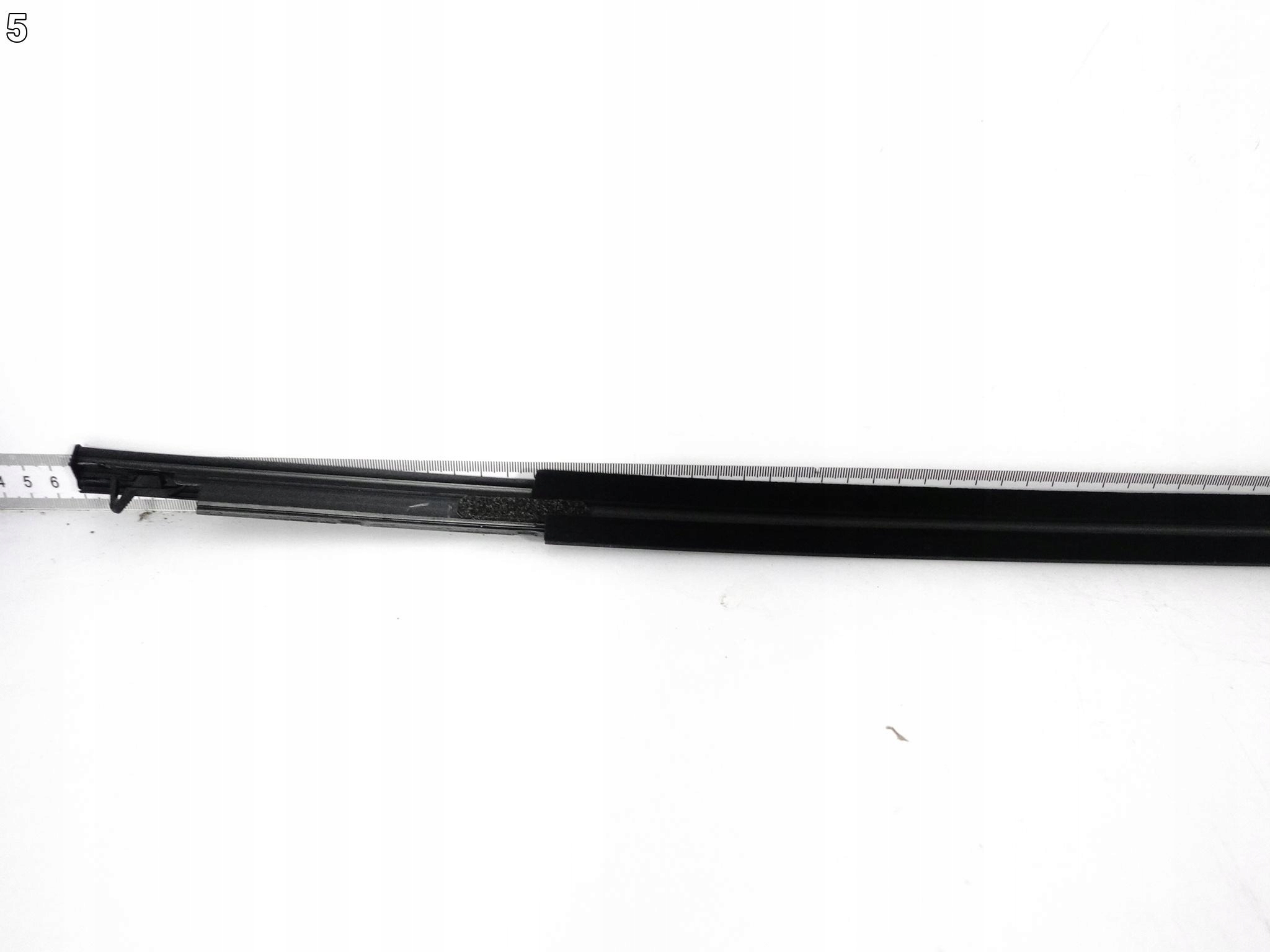 TOYOTA COROLLA E21 XII sedan 18- moulding dust windows door front right