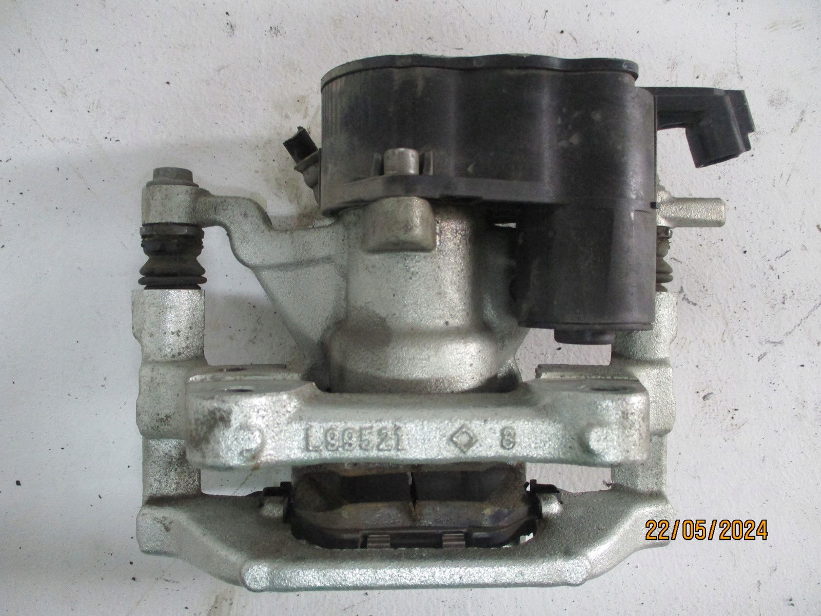 caliper calipers TOYOTA YARIS IV CROSS 1,5 HYB