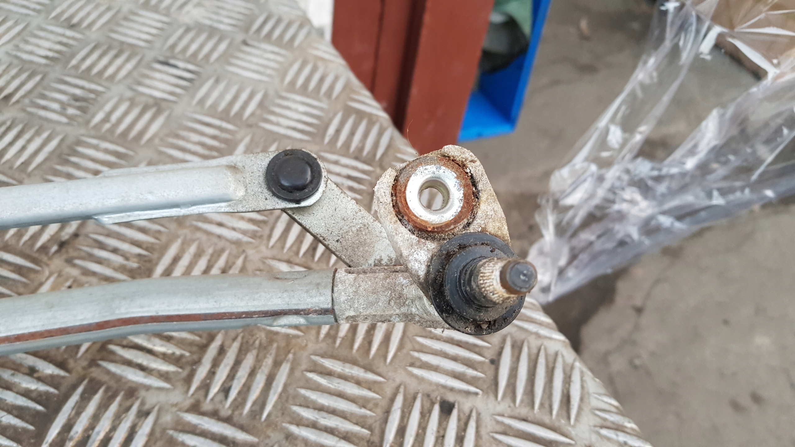 VW BORA GOLF IV Wischergestänge vorne