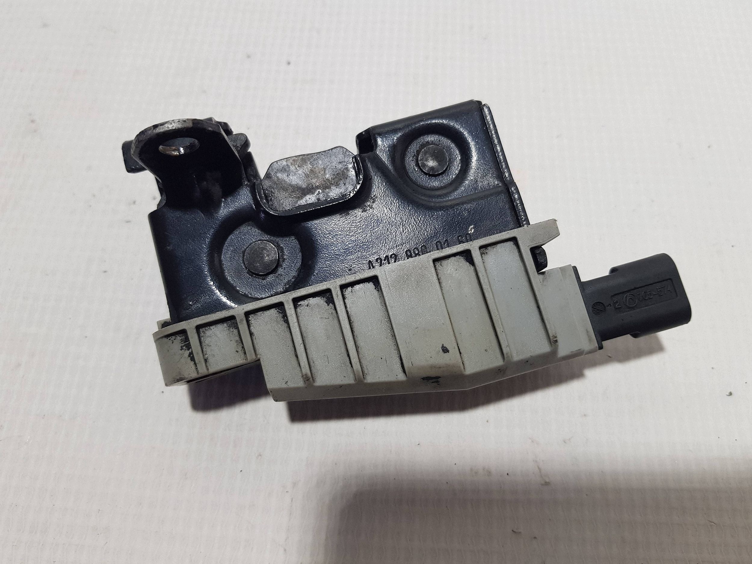 sensor contactor bonnet latch lock MERCEDES W212 2128210151