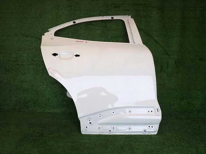OPEL MOKKA B 20- door right rear. rear part