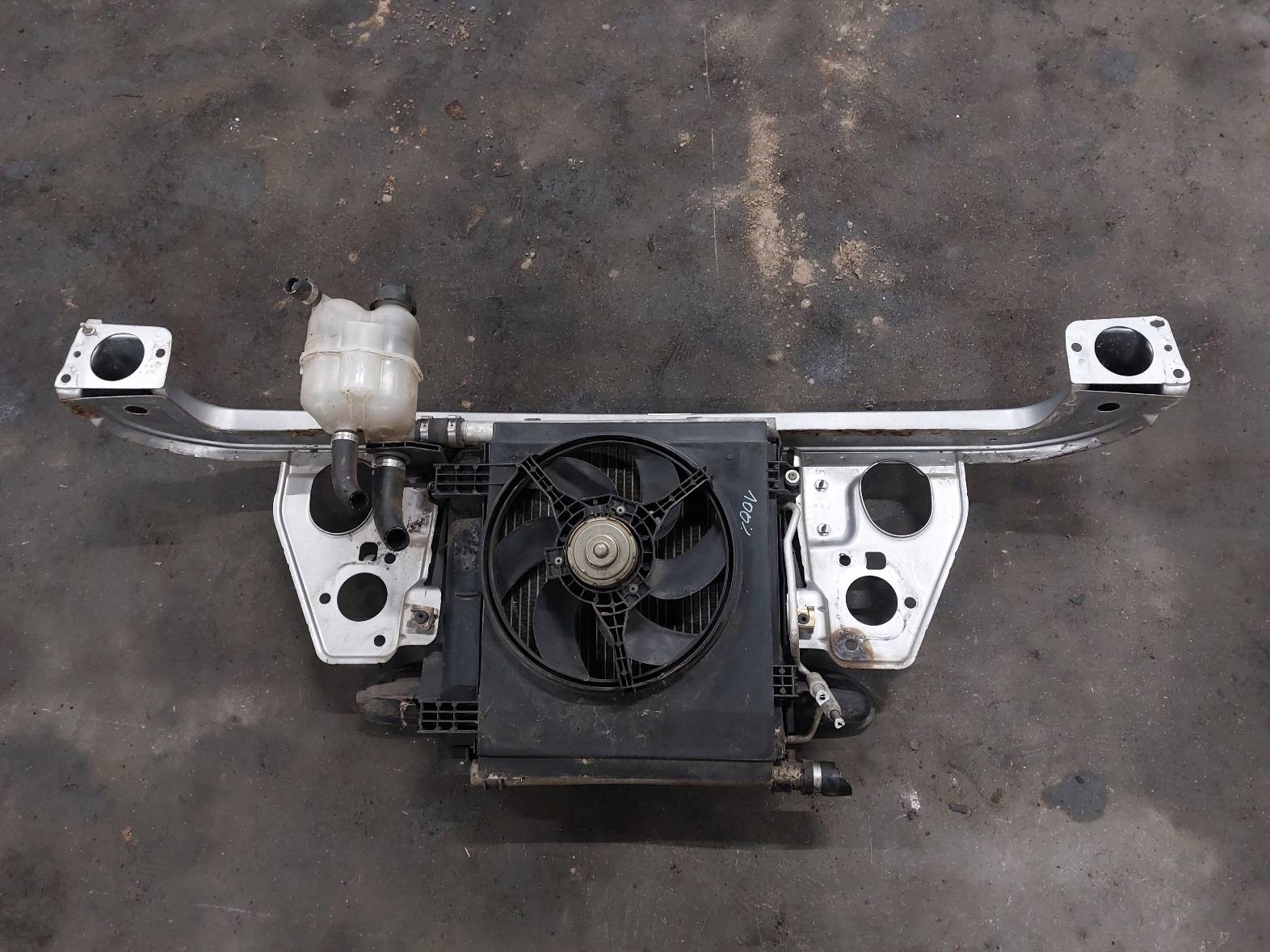 support panel for radiators pillar iron + KOMPLET of radiators SMART FORTWO and