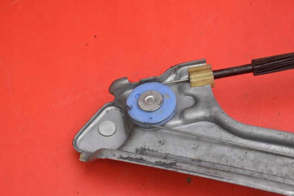 window regulator right front EU 807000002R RENAULT LAGUNA 3 III 07-11