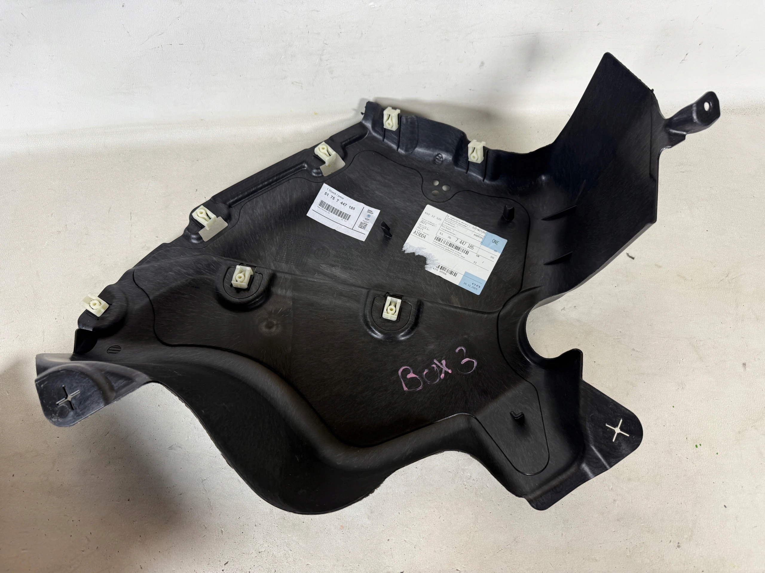BMW 3 G20 G21 Blende Abdeckung Unterfahrschutz abdeckung heck 7447185