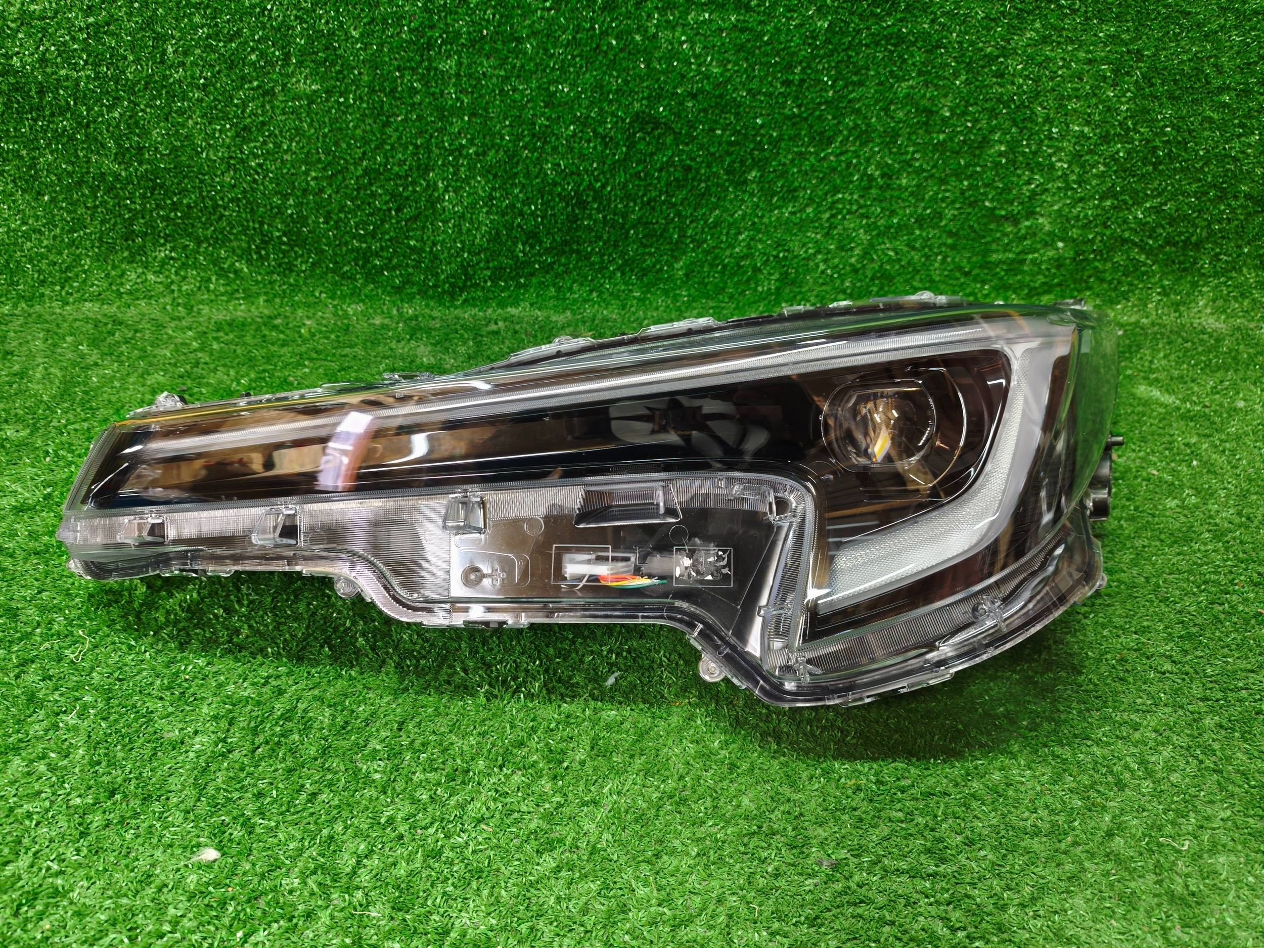 REFLEKTOR left front TOYOTA COROLLA E21 LIFT HB KOMBI NR.1258