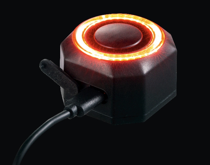 ALARM ROWEROWY ANTYKRADZIEŻOWY + LAMPA TYLNA LAMPKA ROWEROWA DZWONEK PILOT Zawartość zestawu instrukcja obsługi lampka