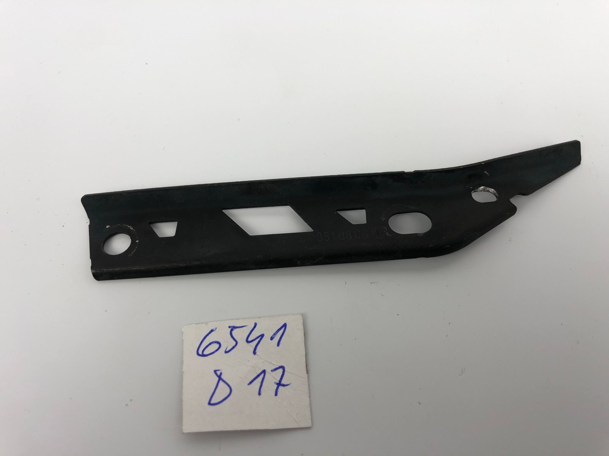 bumper bracket right front MERCEDES C W204 A2048810806
