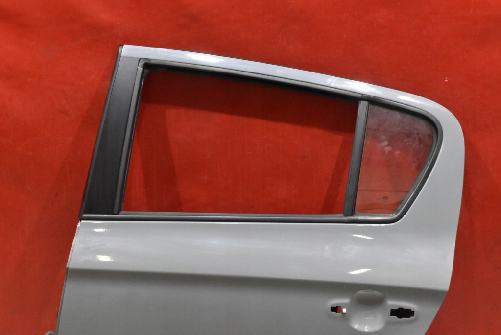 DRZWI LEWE TYŁ TYLNE T8G HUNDAI I20 1 I 5D HB LIFT 12-14 Producent części Hyundai OE