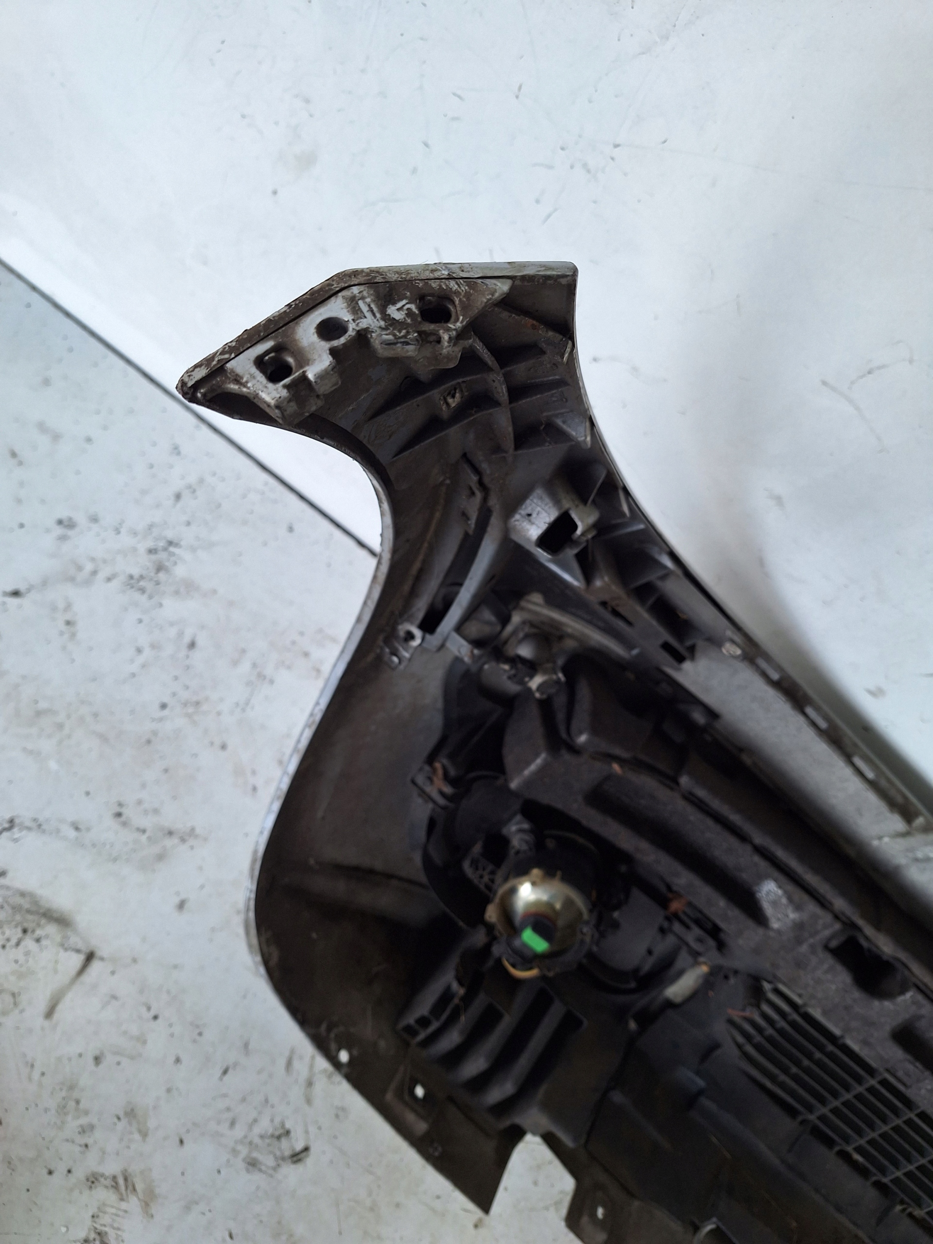 MERCEDES A-KLASA W169 04-08 bumper + PDC