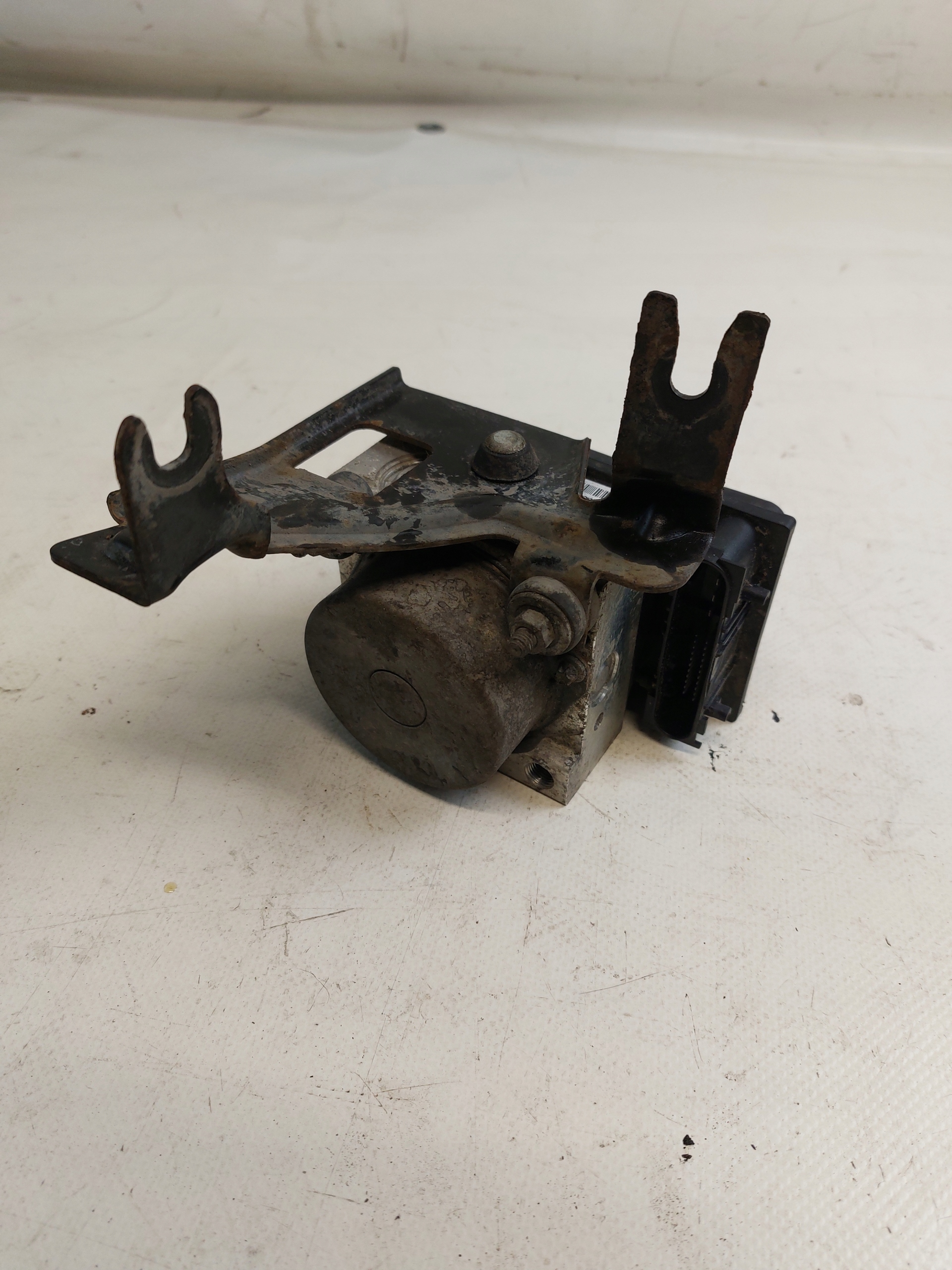 pump ABS RENAULT CLIO III 1.2 16V