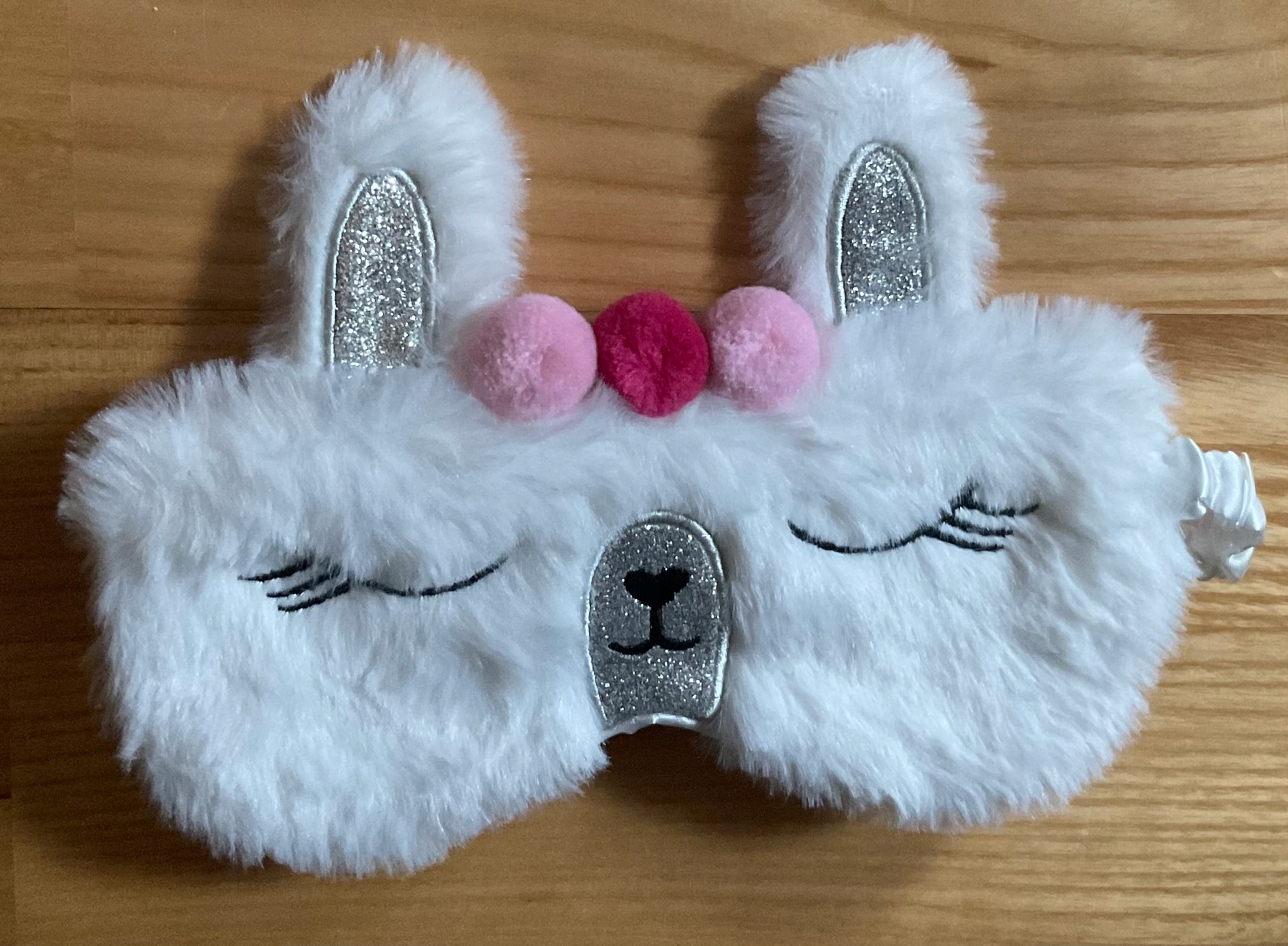 OPASKA NA OCZY MASKA DO SPANIA SNU RELAKSU NA GUMCE LAMA ALPACA OLDMAN Model na oczy