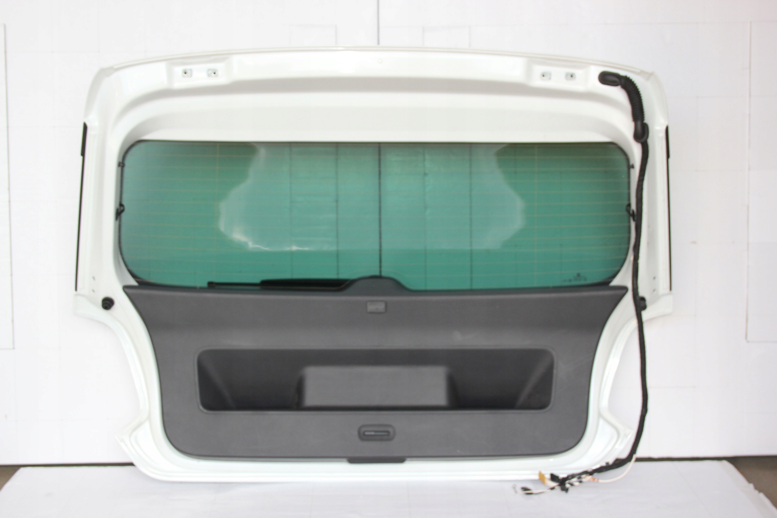 KLAPA BAGAŻNIKA VW POLO 6C GTI L0K1 NOWA Numer katalogowy części LB9A SZYBA