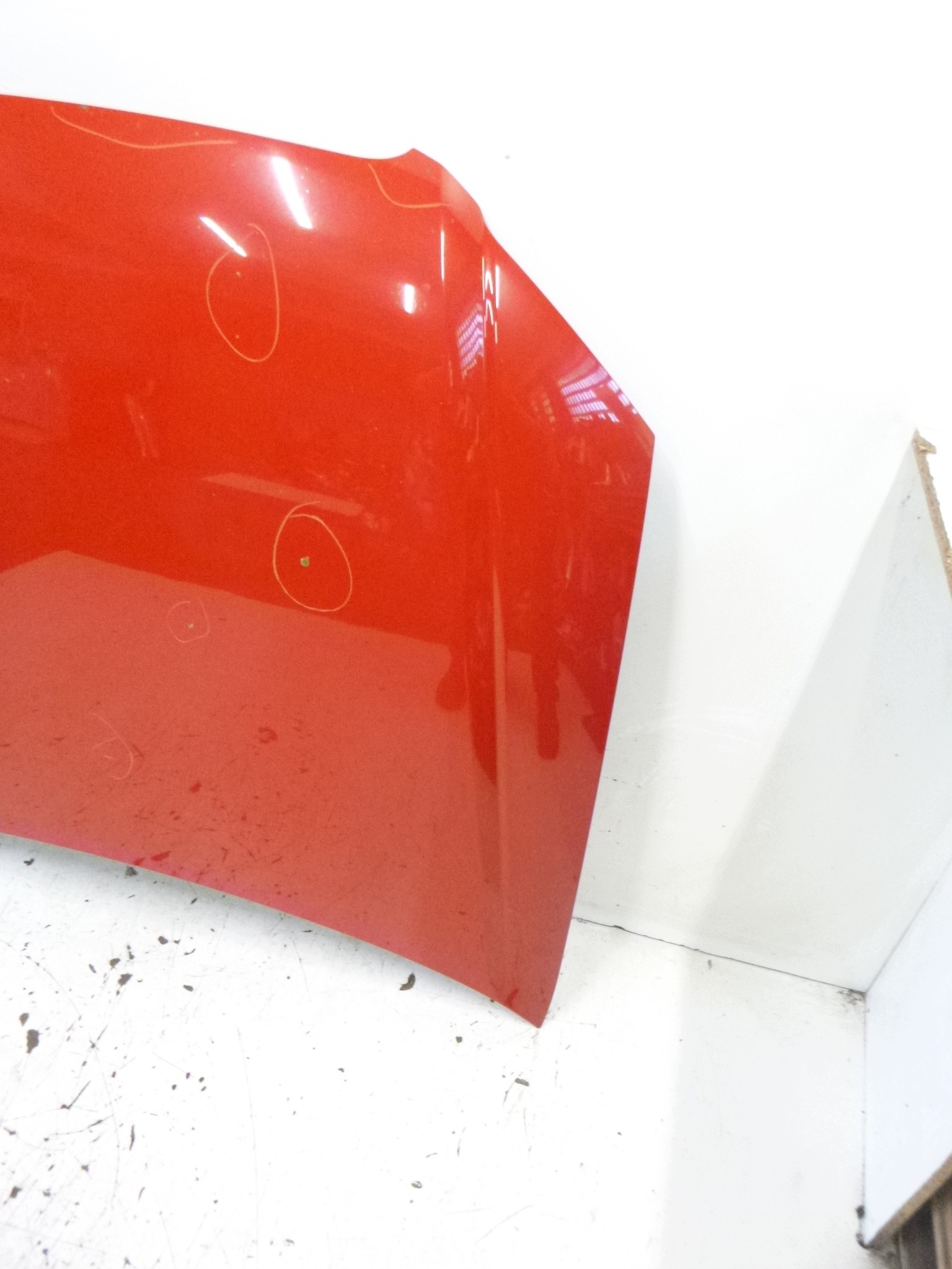 bonnet front of the engine AUDI A4 B7 / B8 red LY3J originál 2007r.