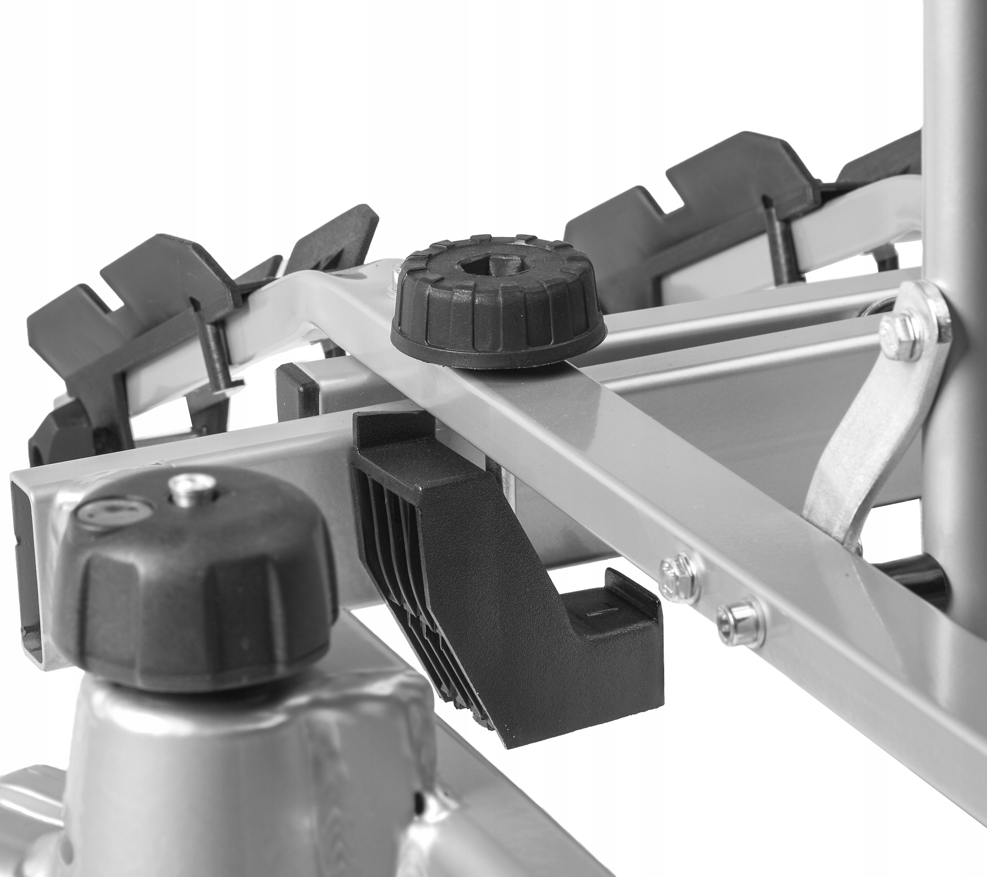 Bagażnik uchwyt rowerowy na hak 4 ROWERY Amos TYTAN PLUS 75kg 7pin UCHYLANY Producent AMOS