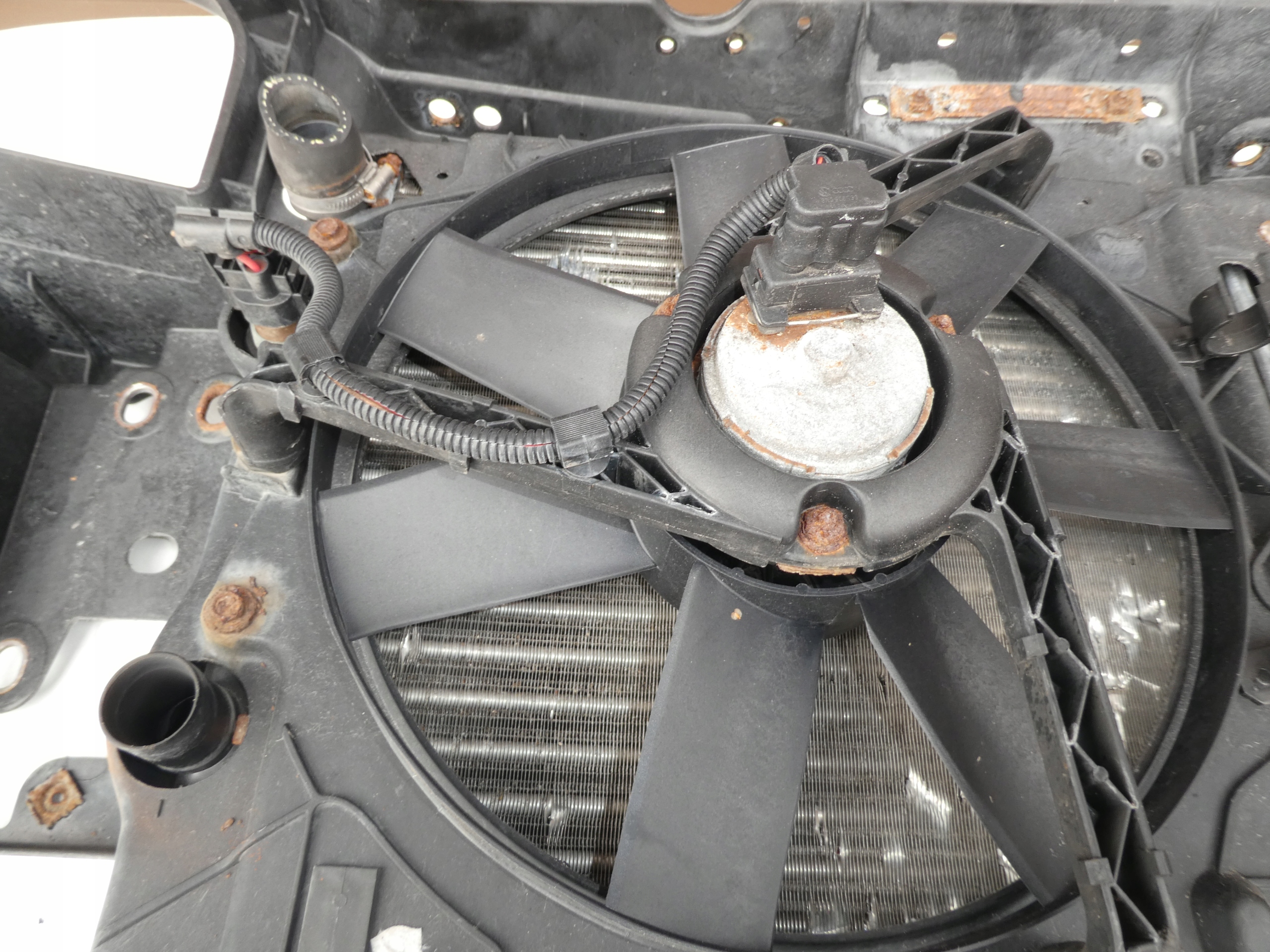 VW POLO 6N2 LIFT FL support panel for radiators 6N0805594