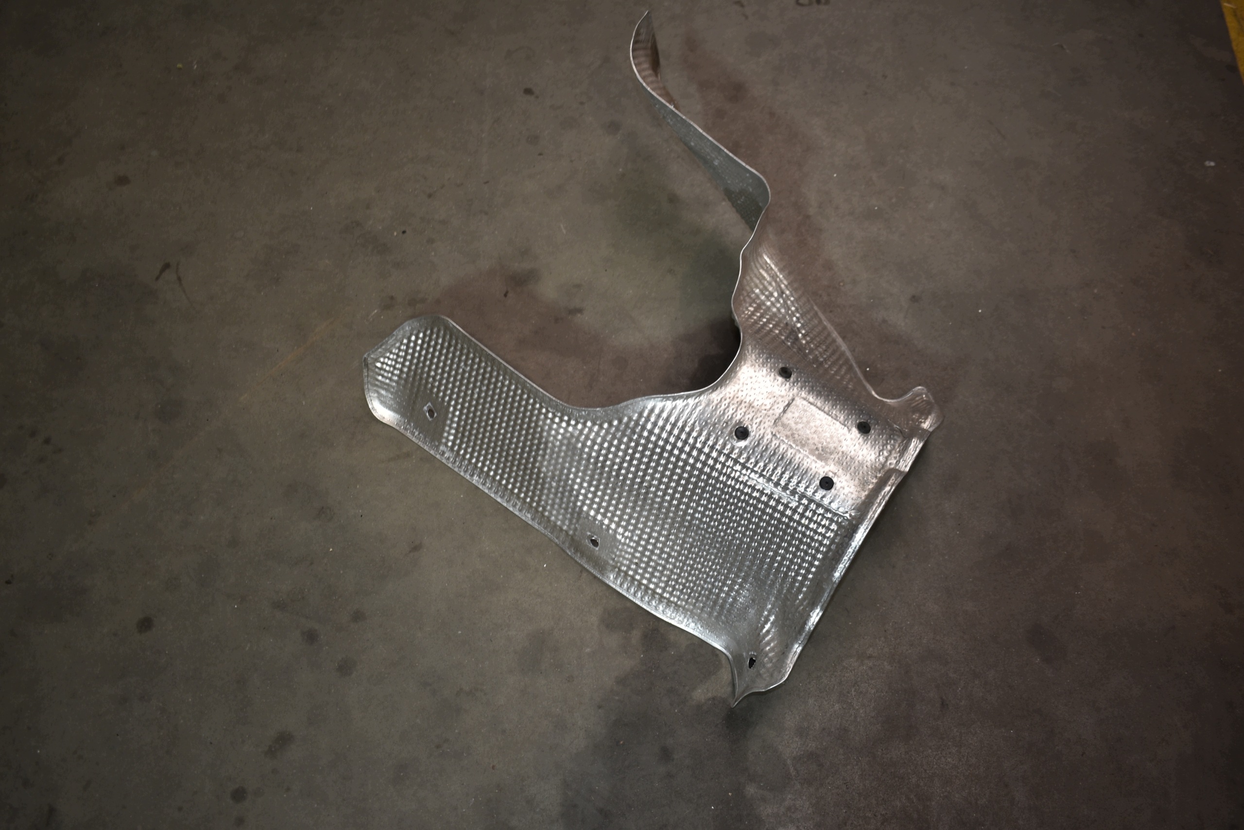 IDEALNA Blende Abdeckung TERMICZNA AUDI A5 B10 1
