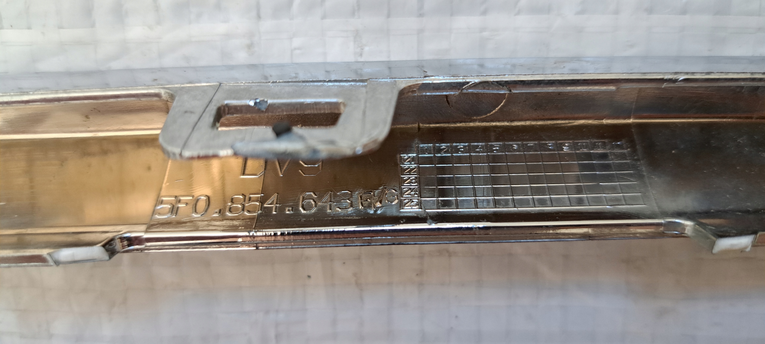 seat Leon III рамка хром решетка радиатора 5F0854643F
