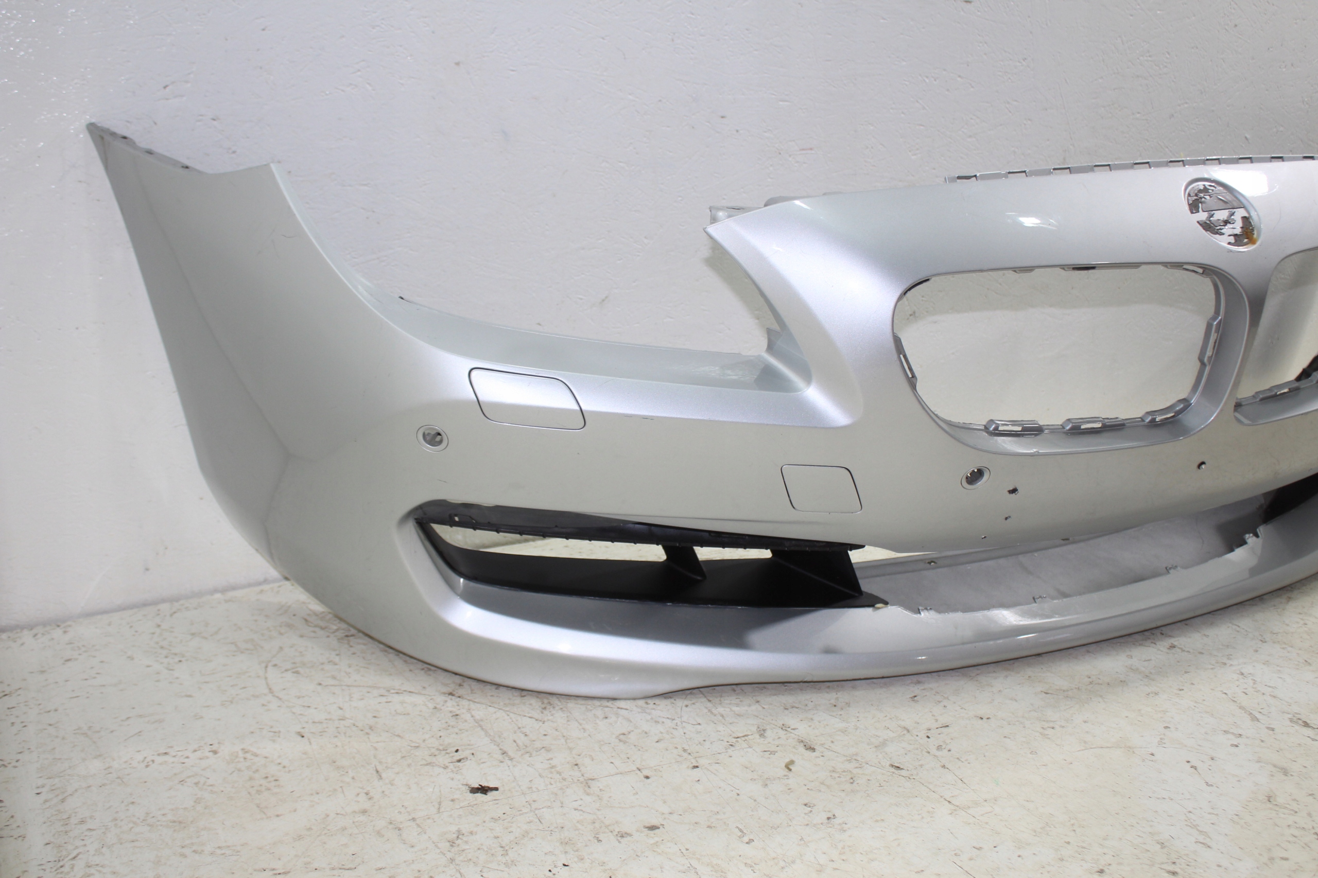 BMW 6 F12 bumper front front