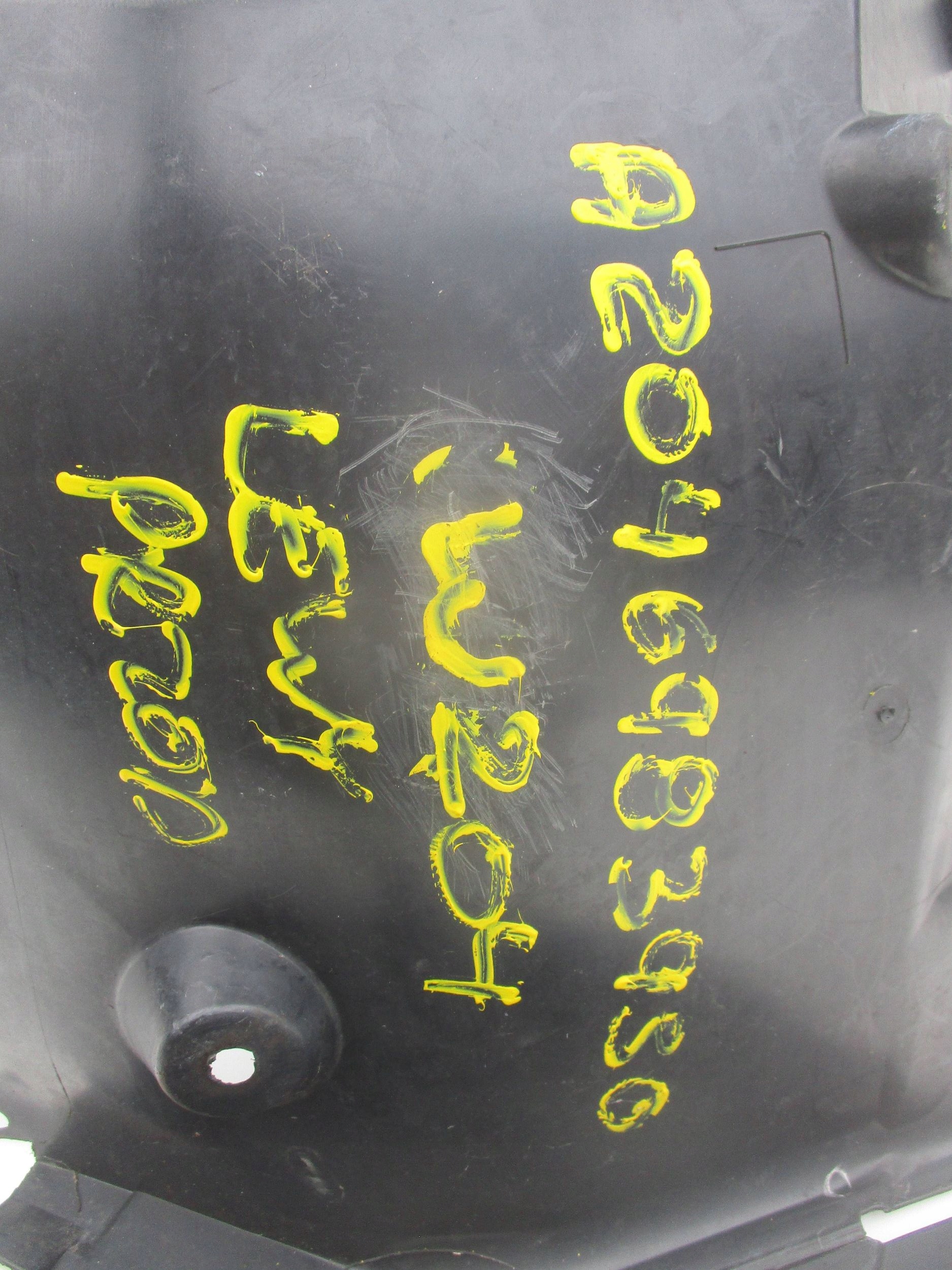 mudguard front left MERCEDES BENZ C KLASA W204 A2046906030