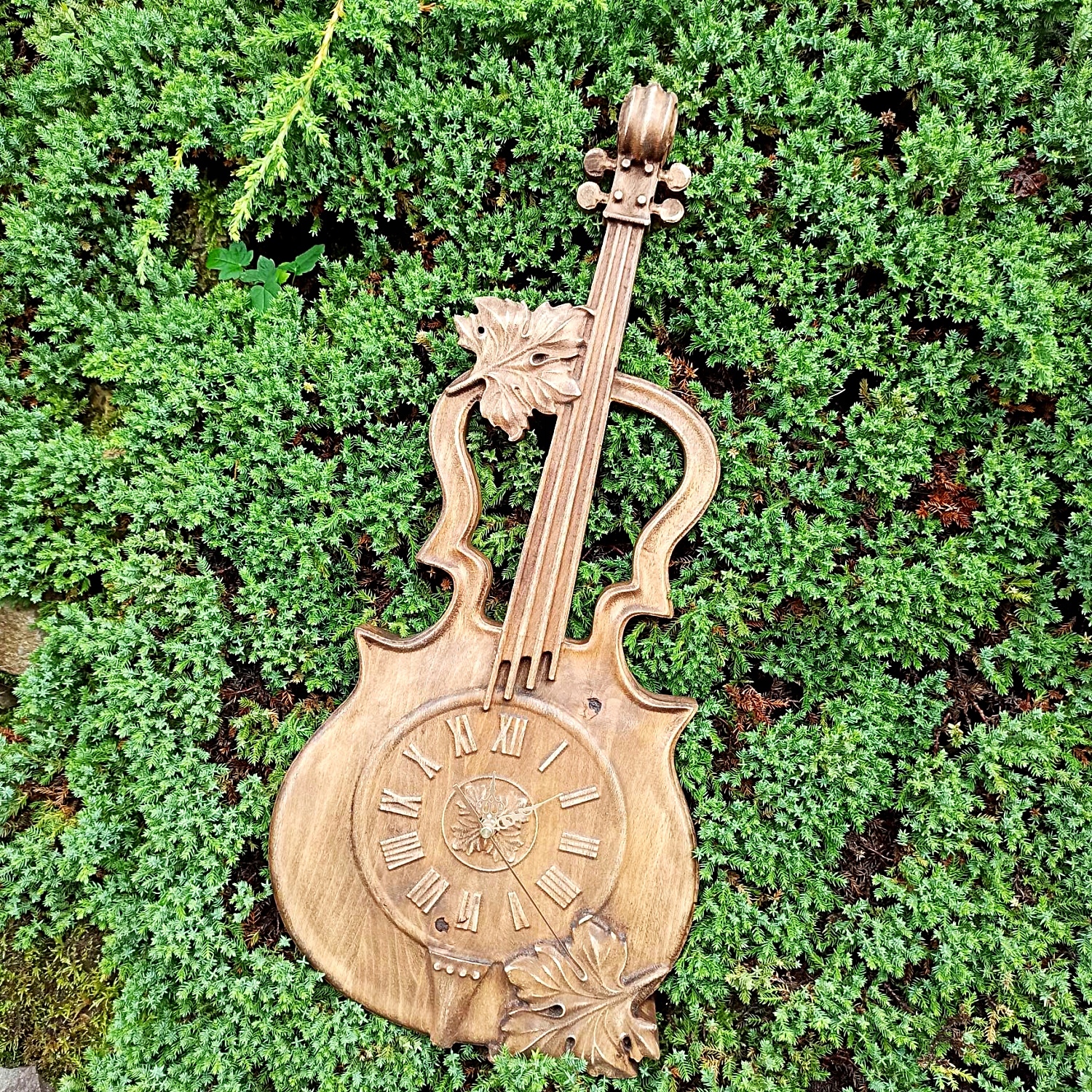 Housle dřevěné nástěnné hodiny ve dřevě 60cm dárek pro hudebníka