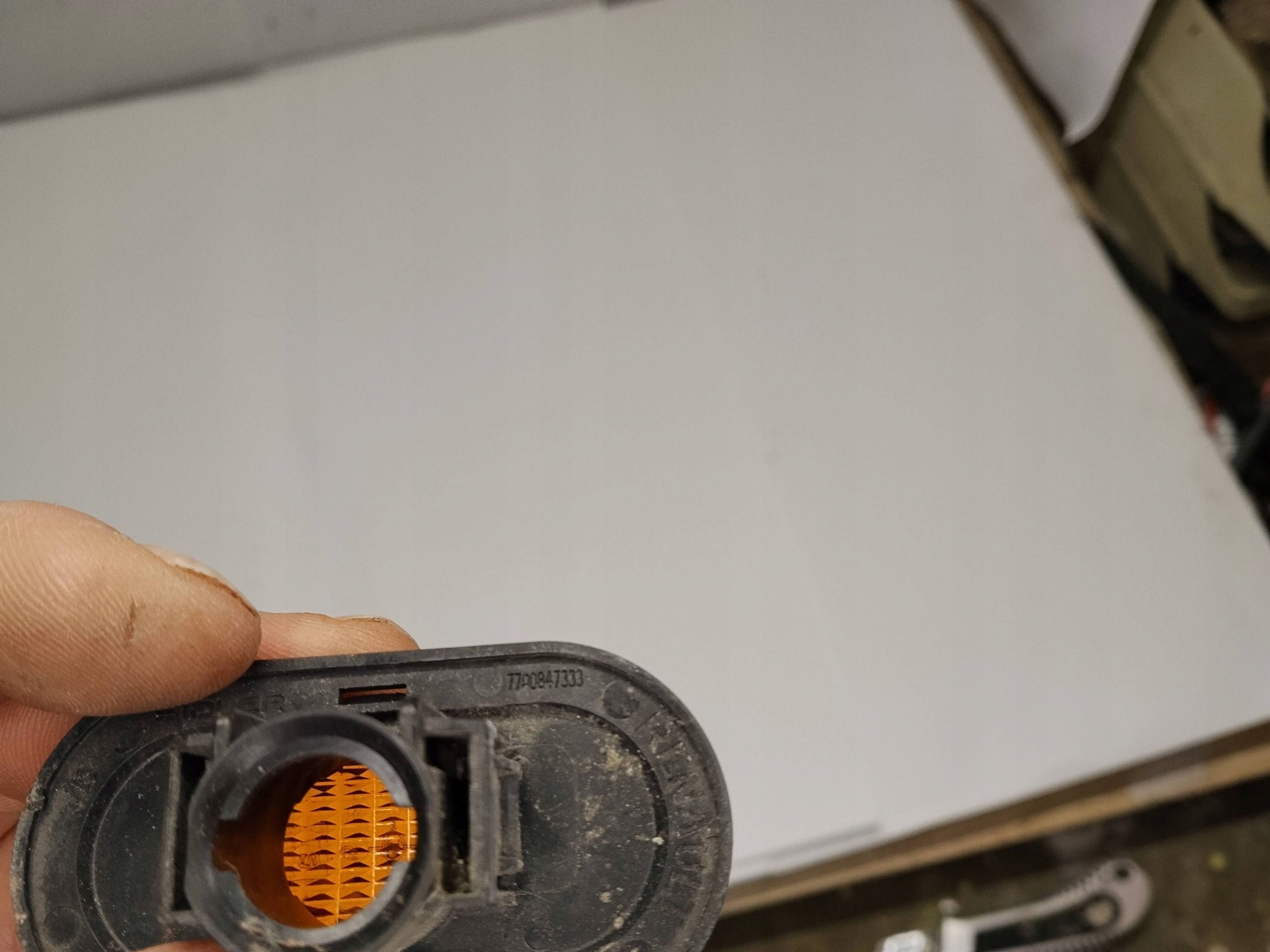 indicator w blotniku Renault Master II 2004-2010 7700847333 2 sztuki!!