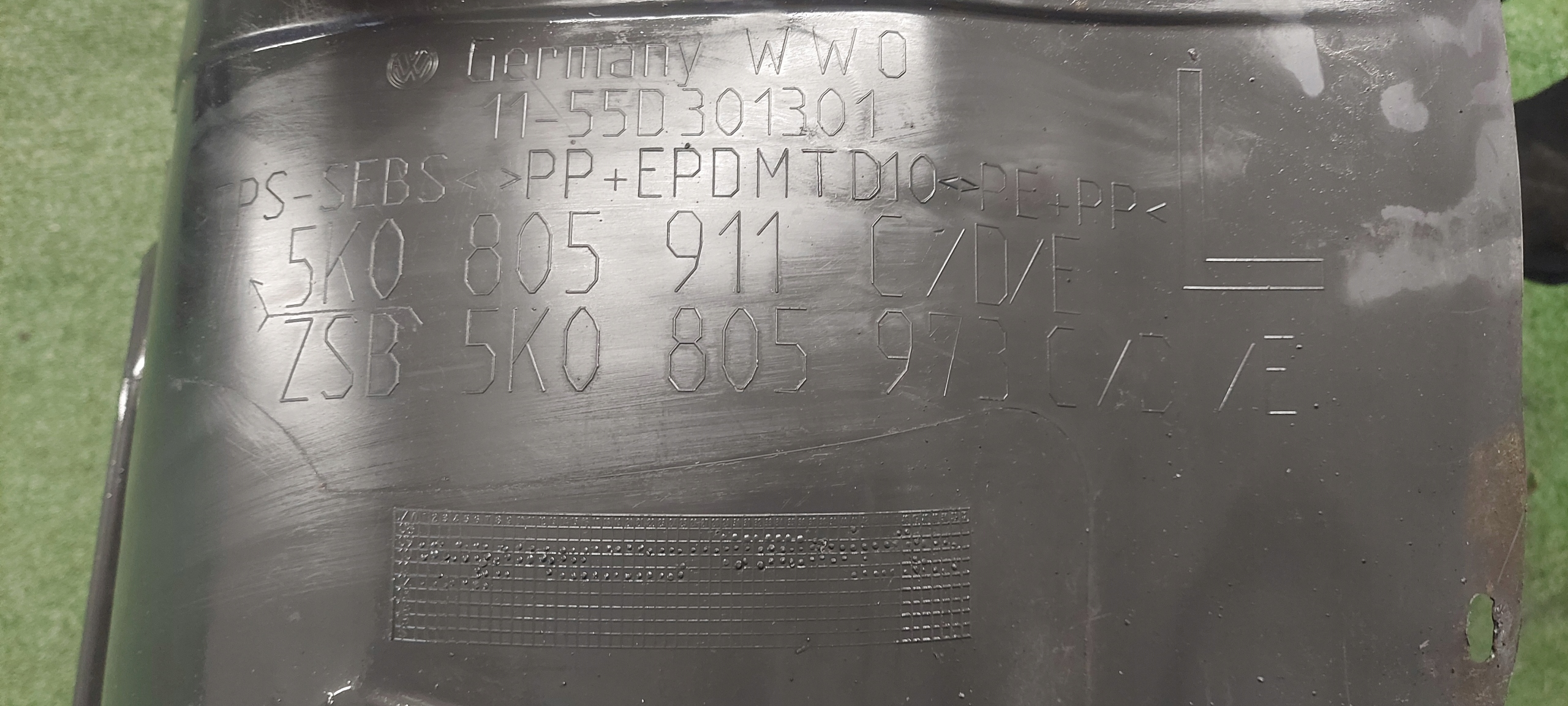mudguard left front complete VW GOLF VI 6 KABRIO 5K0805973 5K7805911