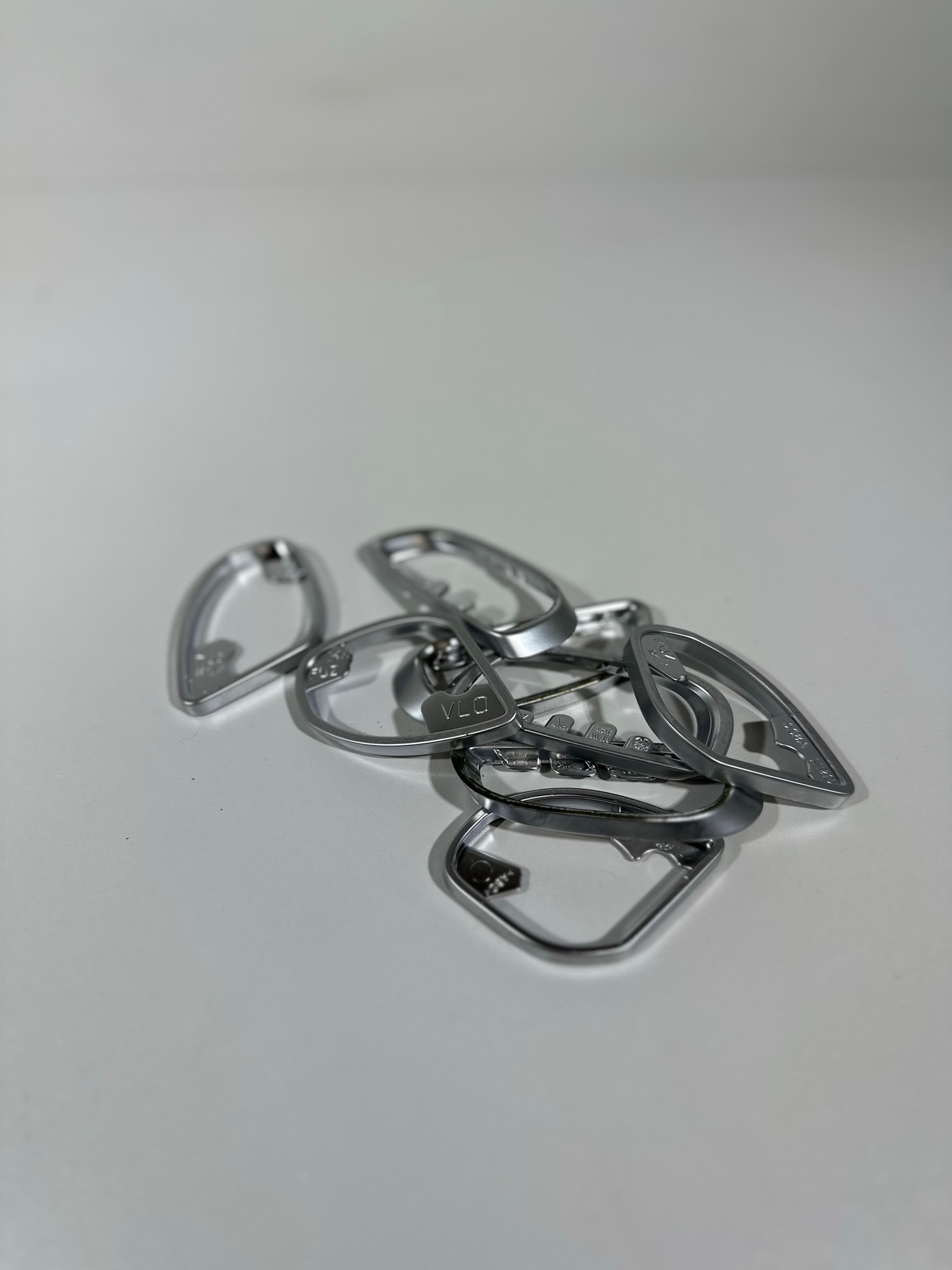 3AA898197 - Набор декоративных колец для дверей PASSAT B7