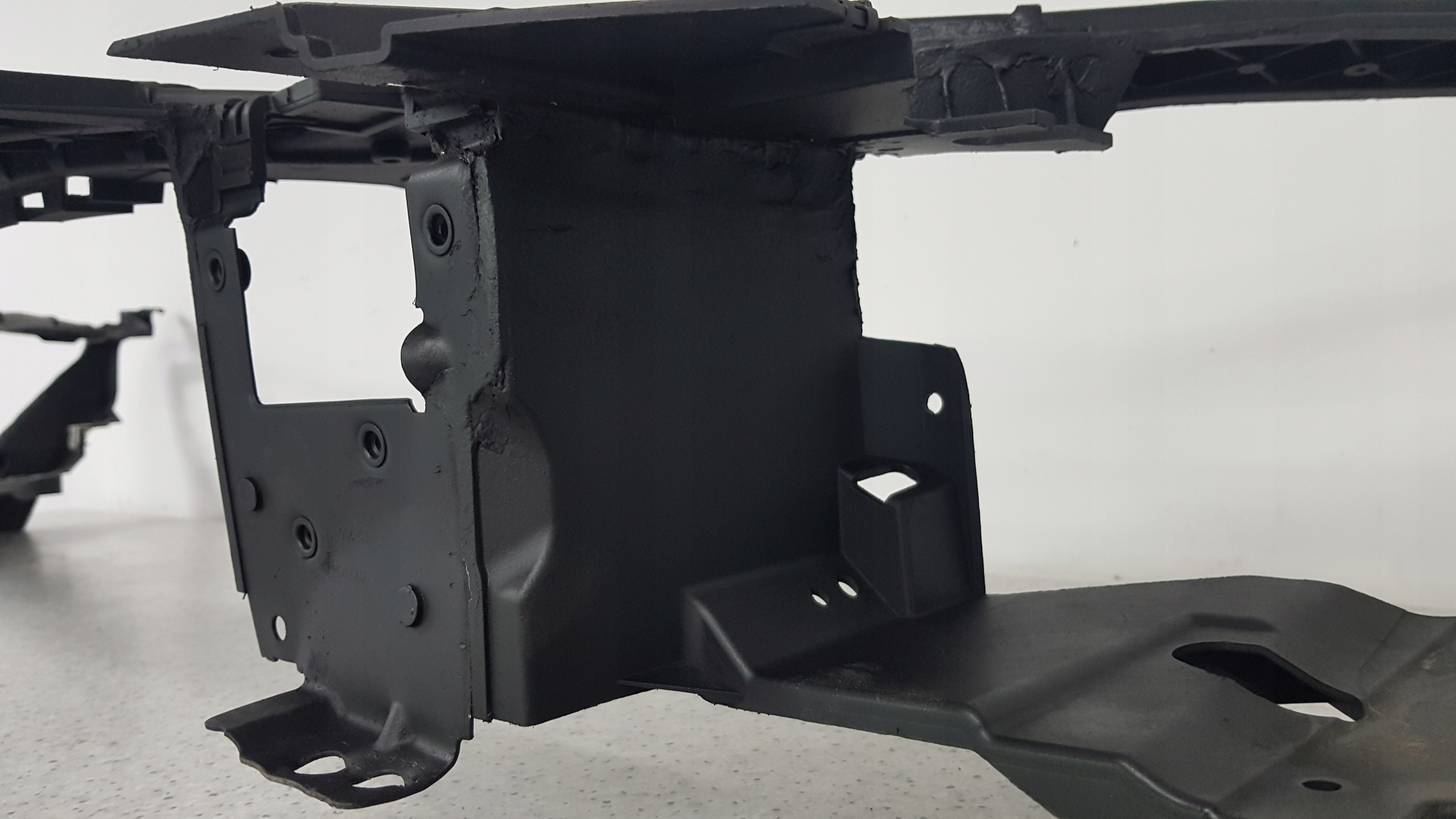 bar, wall front VOLVO V40 2012 - 6536
