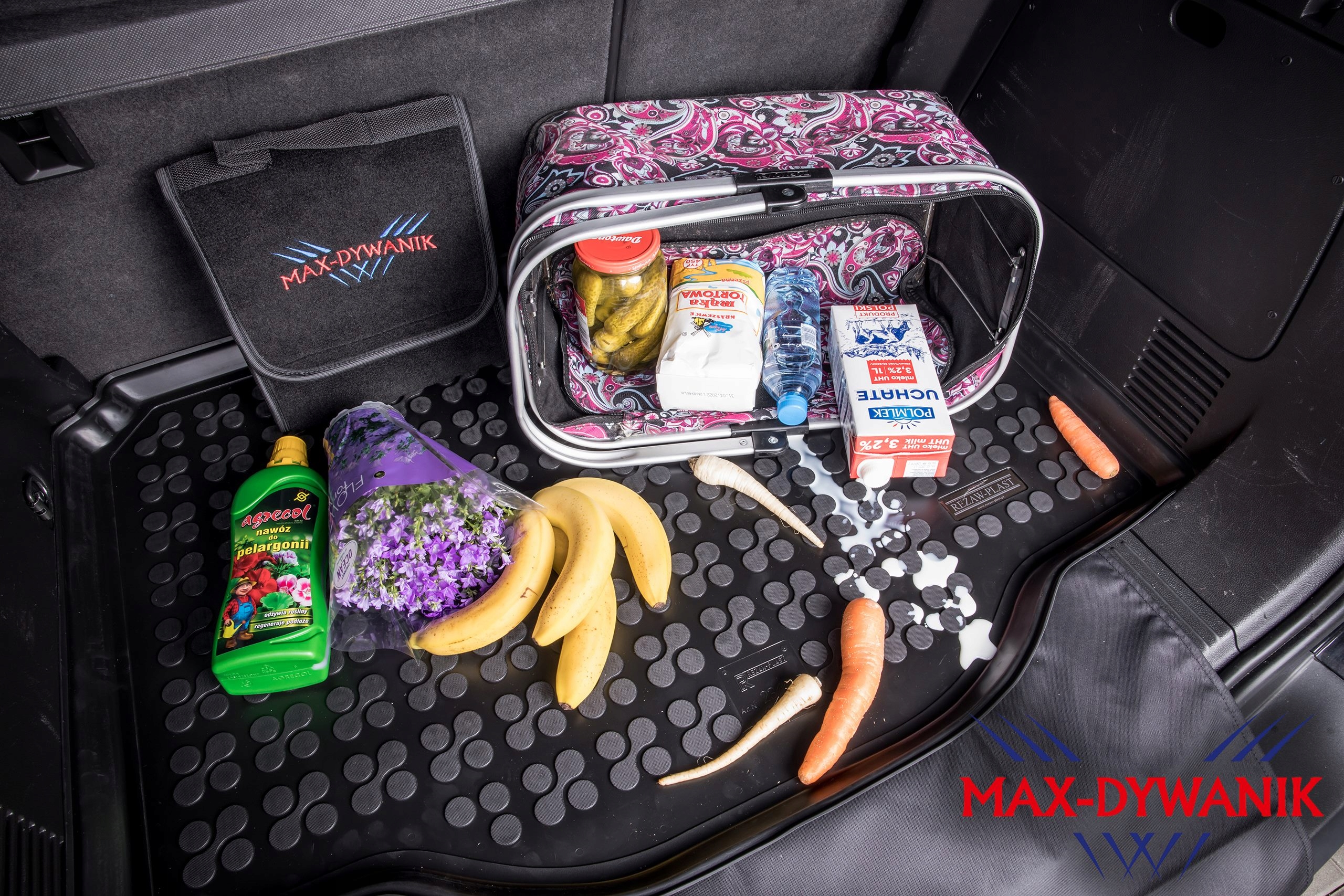 Renault Megane IV Sedan 2016- Mata z osłoną Numer katalogowy producenta 231393+110002