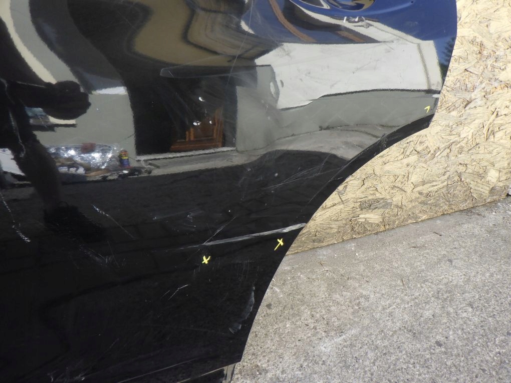 NISSAN X-TRAIL T32 14- door left rear.