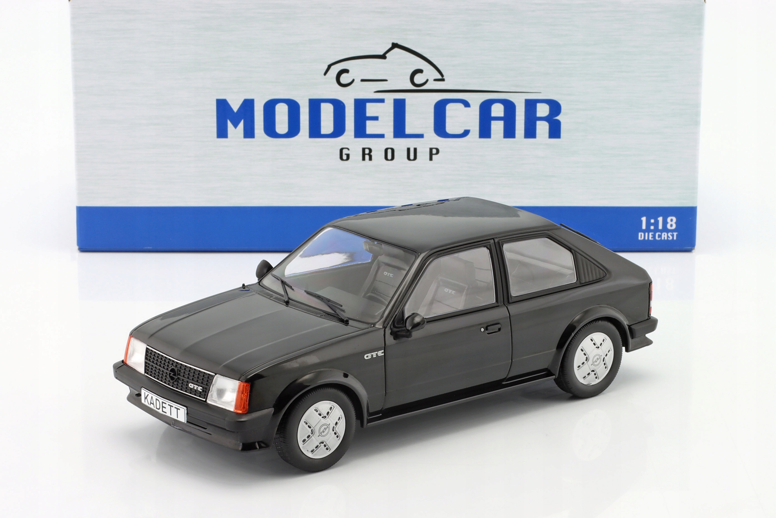 Mcg Opel Kadett D Gte 1983 Černá 1:18