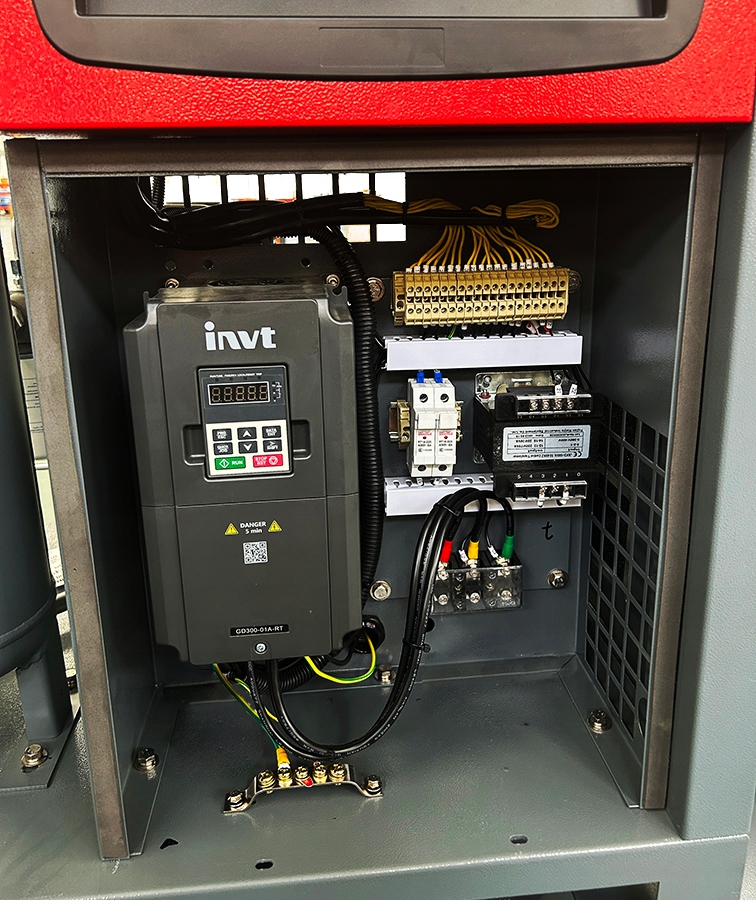 Kompresor śrubowy Kupczyk KKS 10/300 FD 950 l/min 7,5 KW Falownik Osuszacz Model KKS 10/300FD