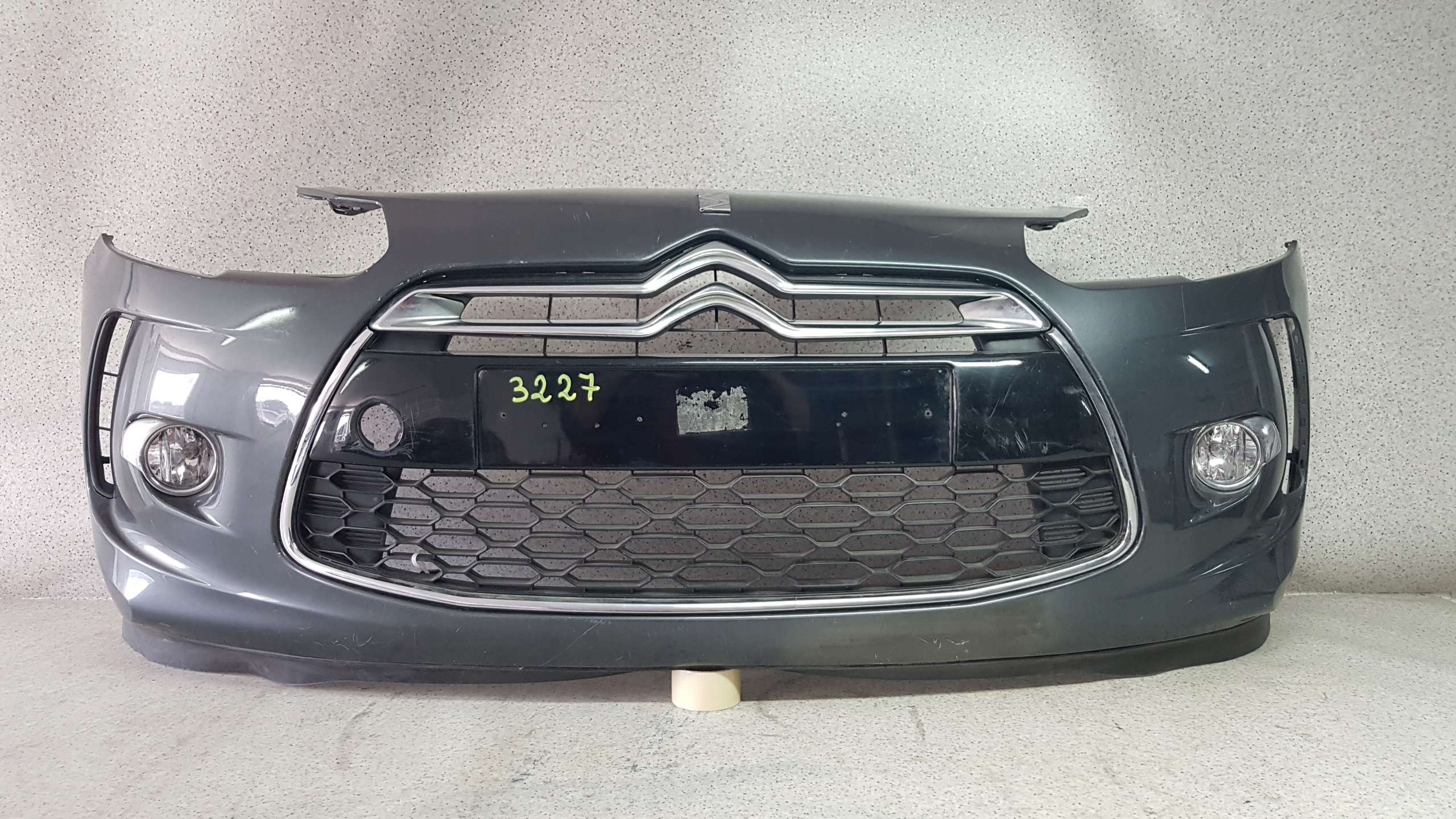 CITROEN DS3 DS 3 2010 - bumper front 3227