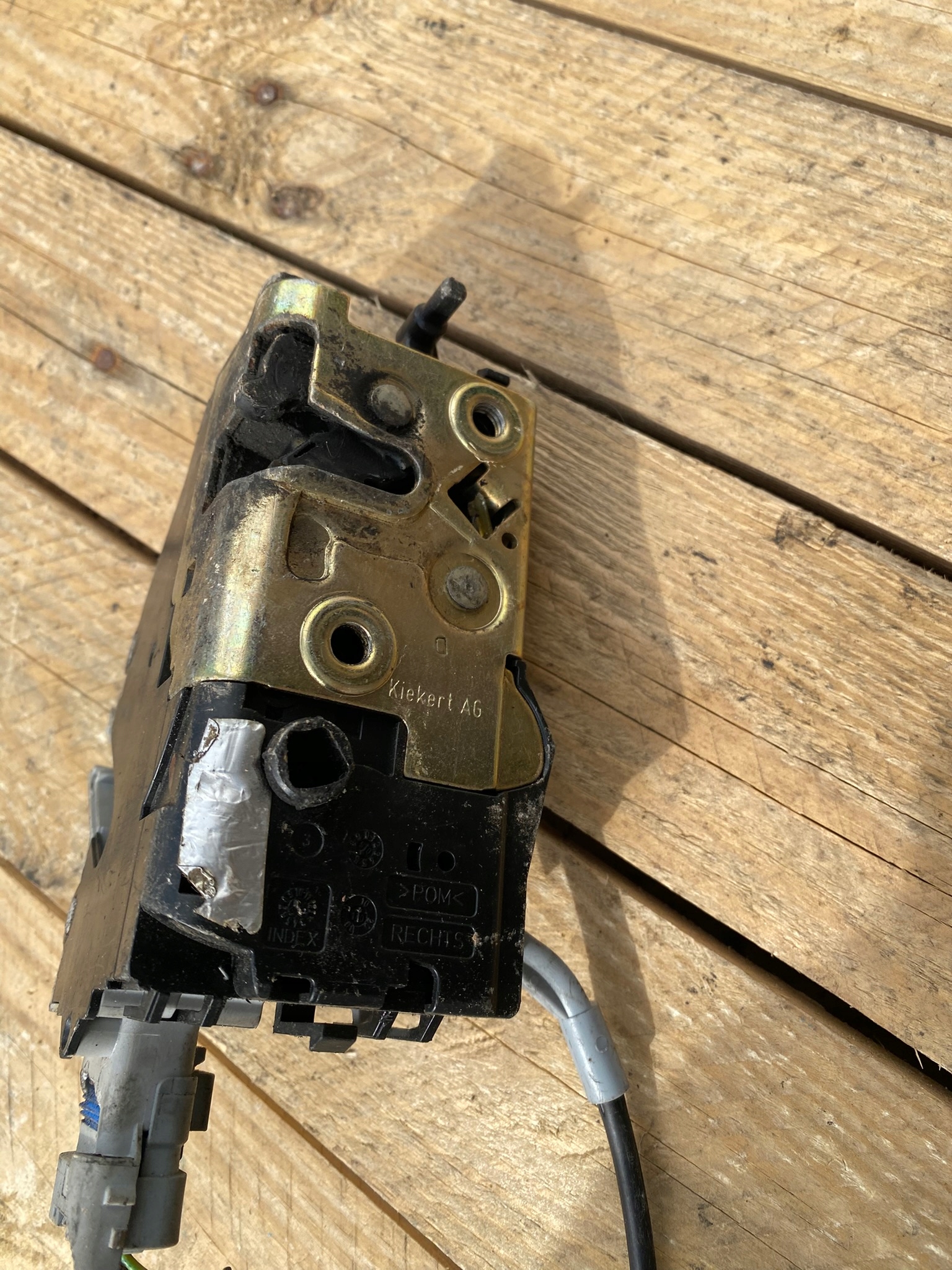 lock door CENTRALNY right front CITROEN C4 1.4 9660699980