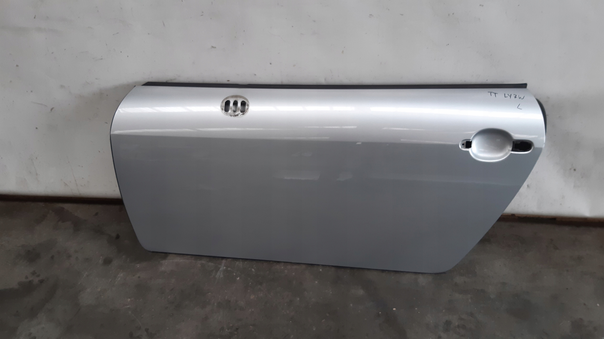 door left LY7W Audi TT