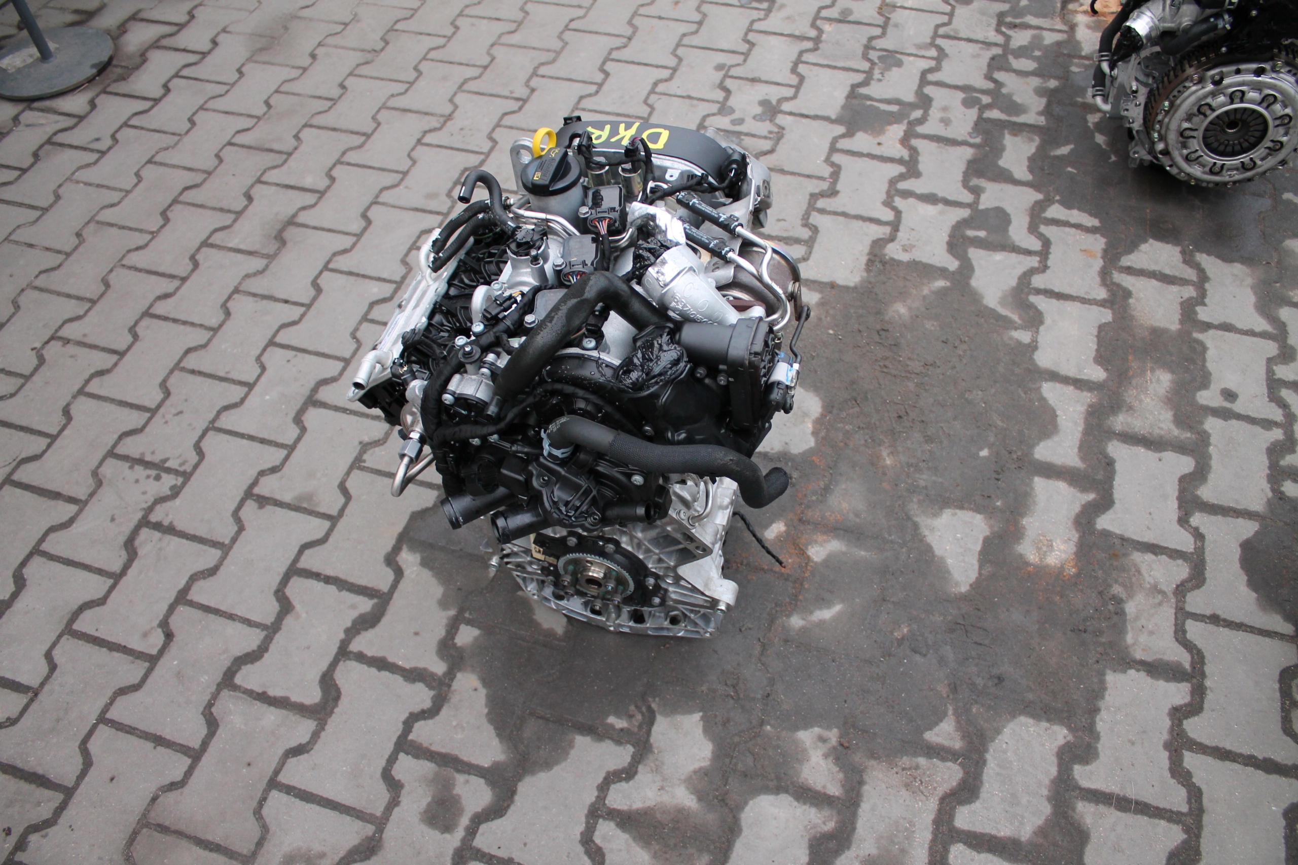 engine complete VW SKODA 1,0 TSI DKR 20 TYSKM