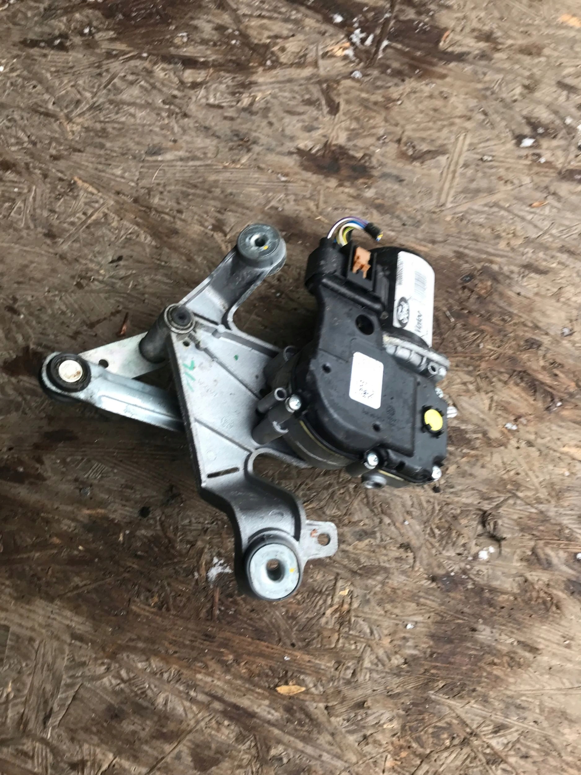 wiper mechanism right front FORD S-MAX MK2 W000052260