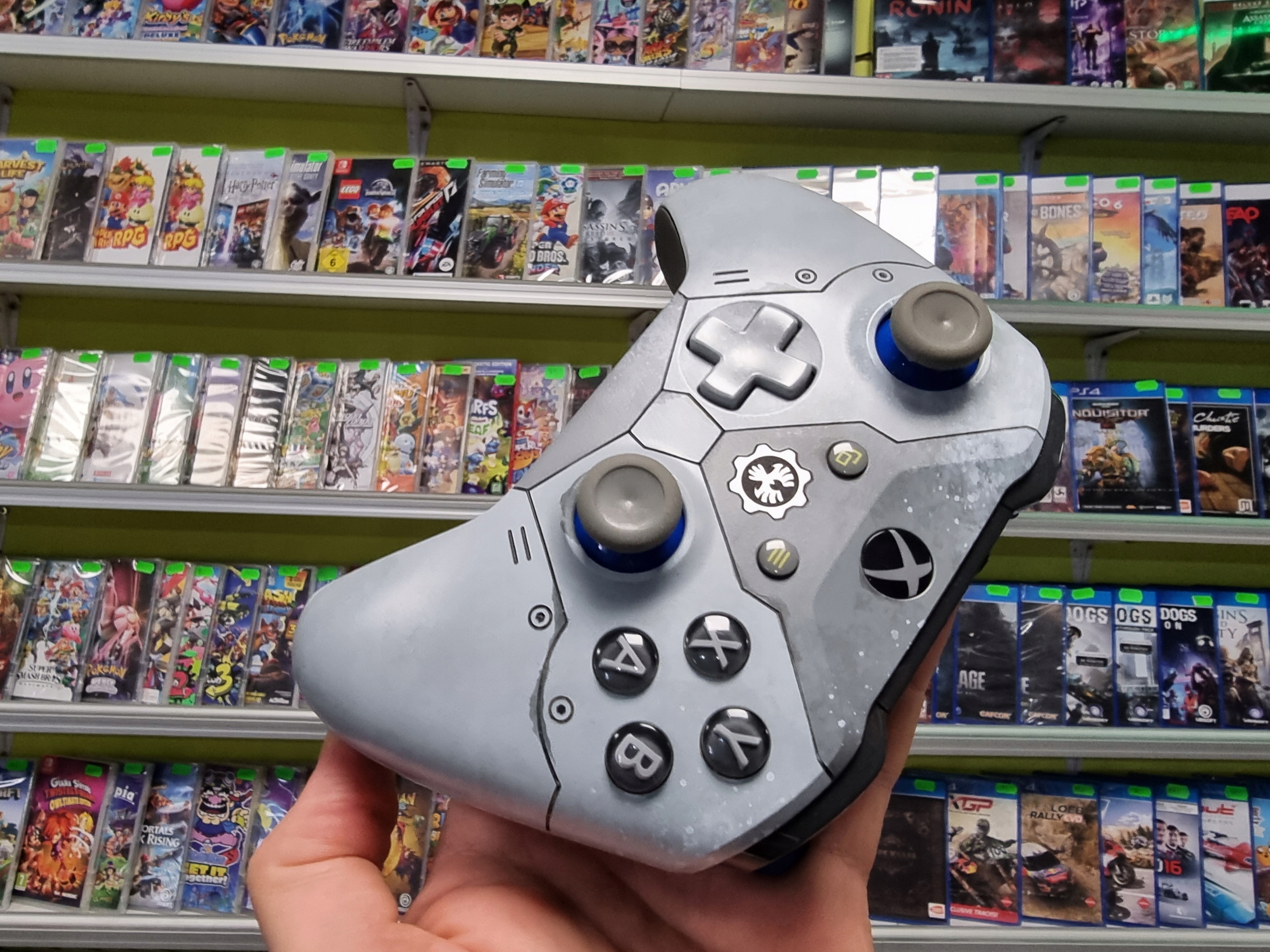 127. PAD KONTROLER XBOX ONE SERIES S X PC GEARS OF WAR 5 Marka Microsoft