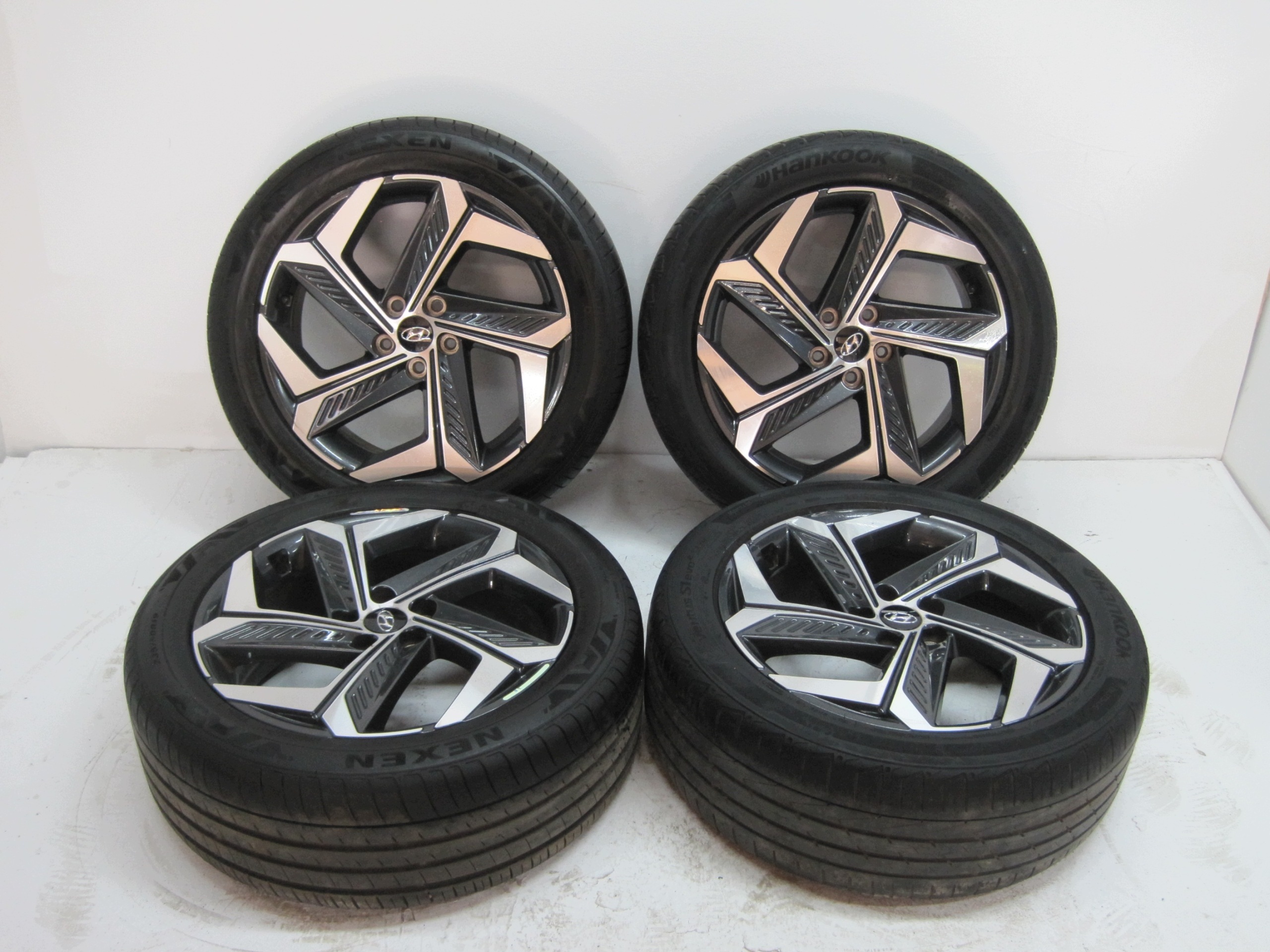 wheels discs tyres HYUNDAI TUCSON IV 4 R19