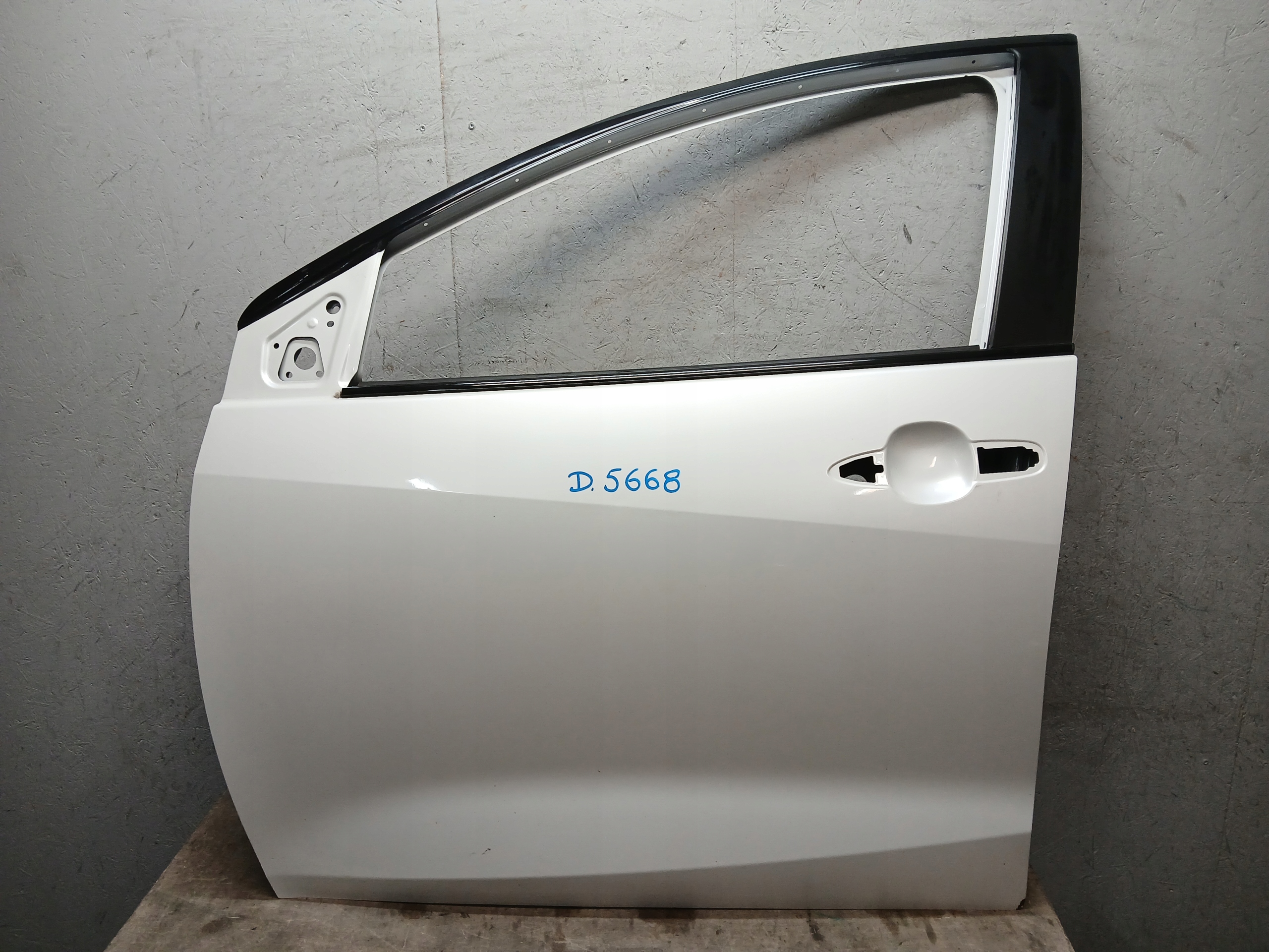 door front left TOYOTA YARIS IV 4 20