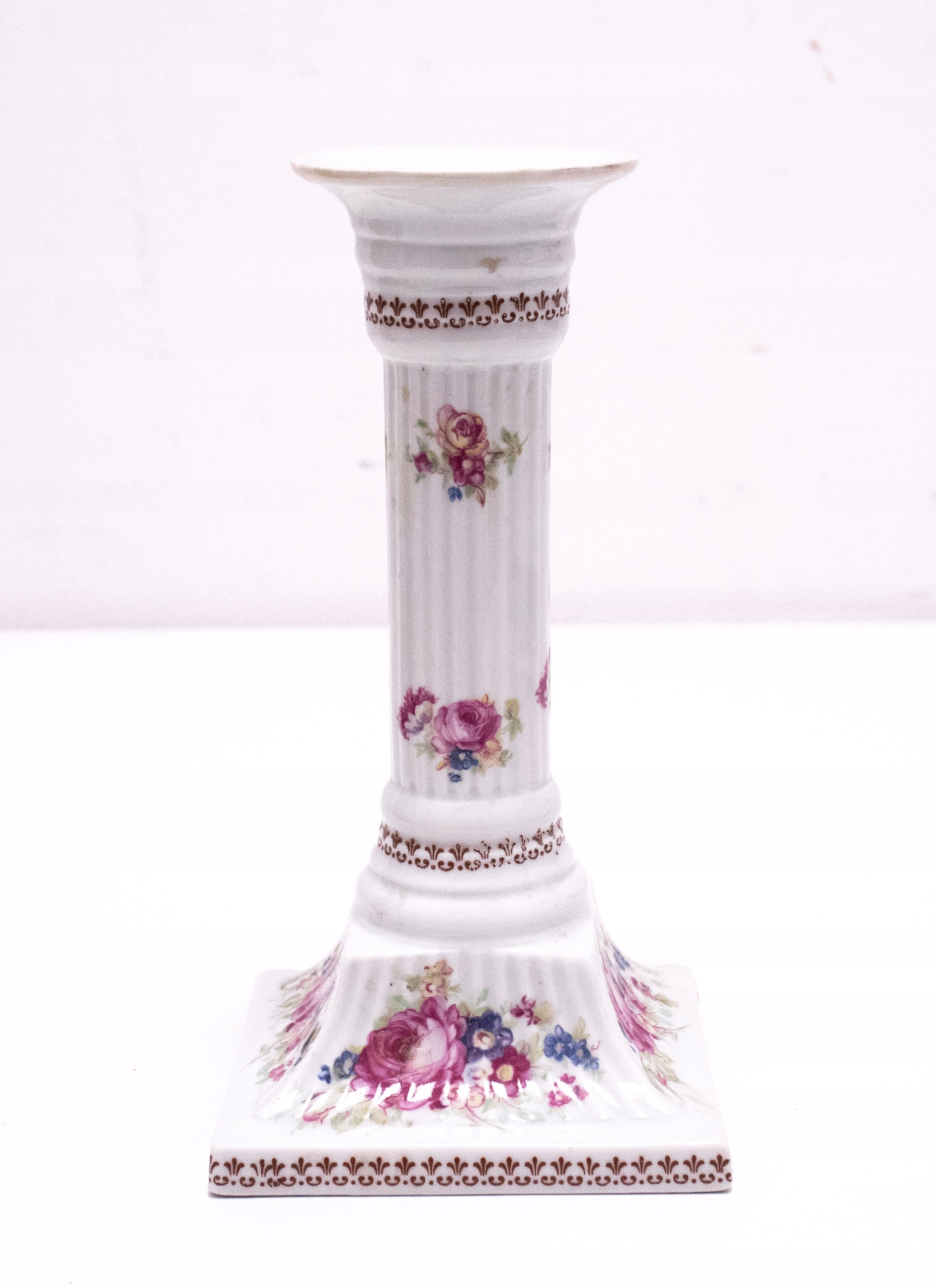 STARY PORCELANOWY ŚWIECZNIK W KWIATKI