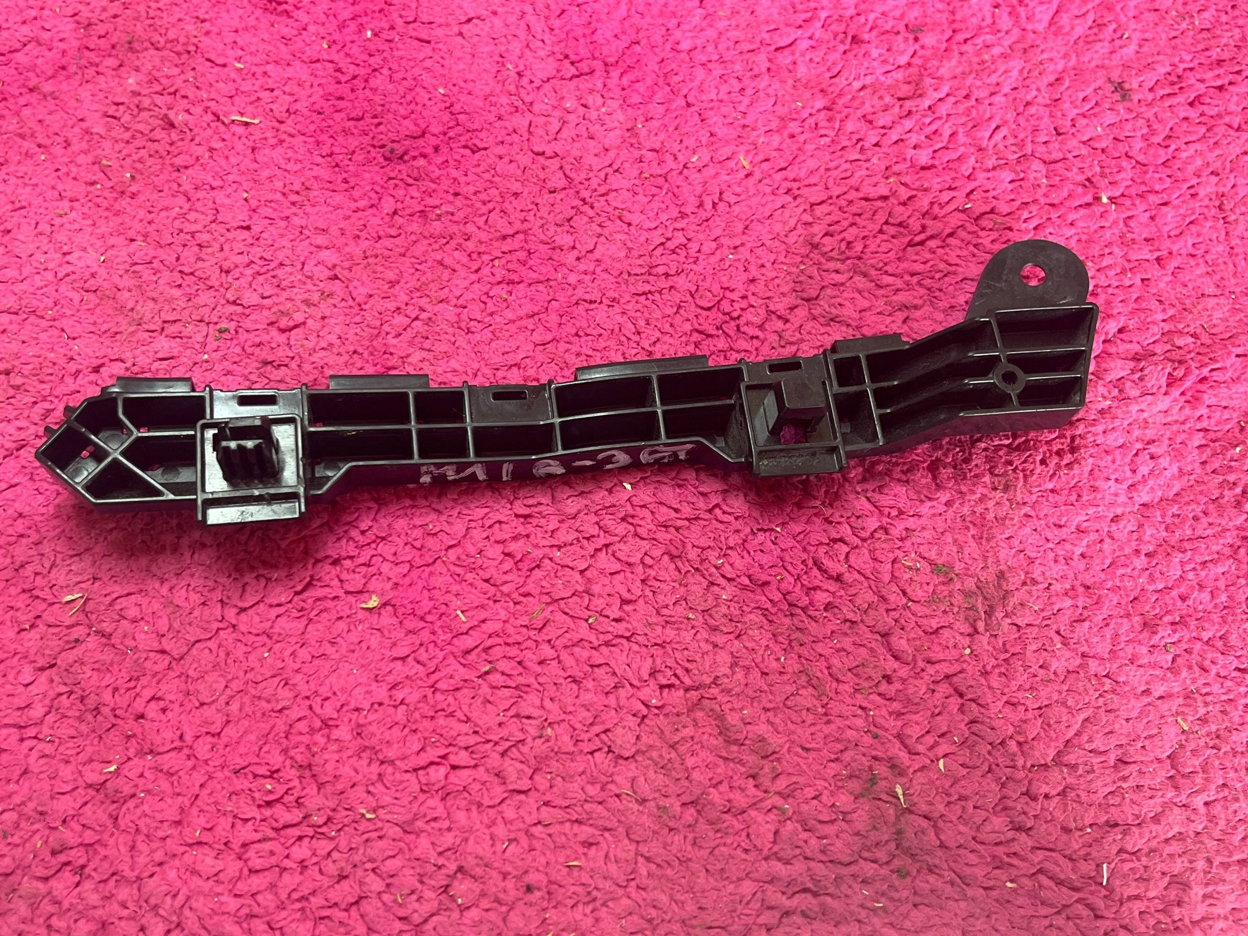 bumper bracket of the front Honda CR-V NF15AR !A