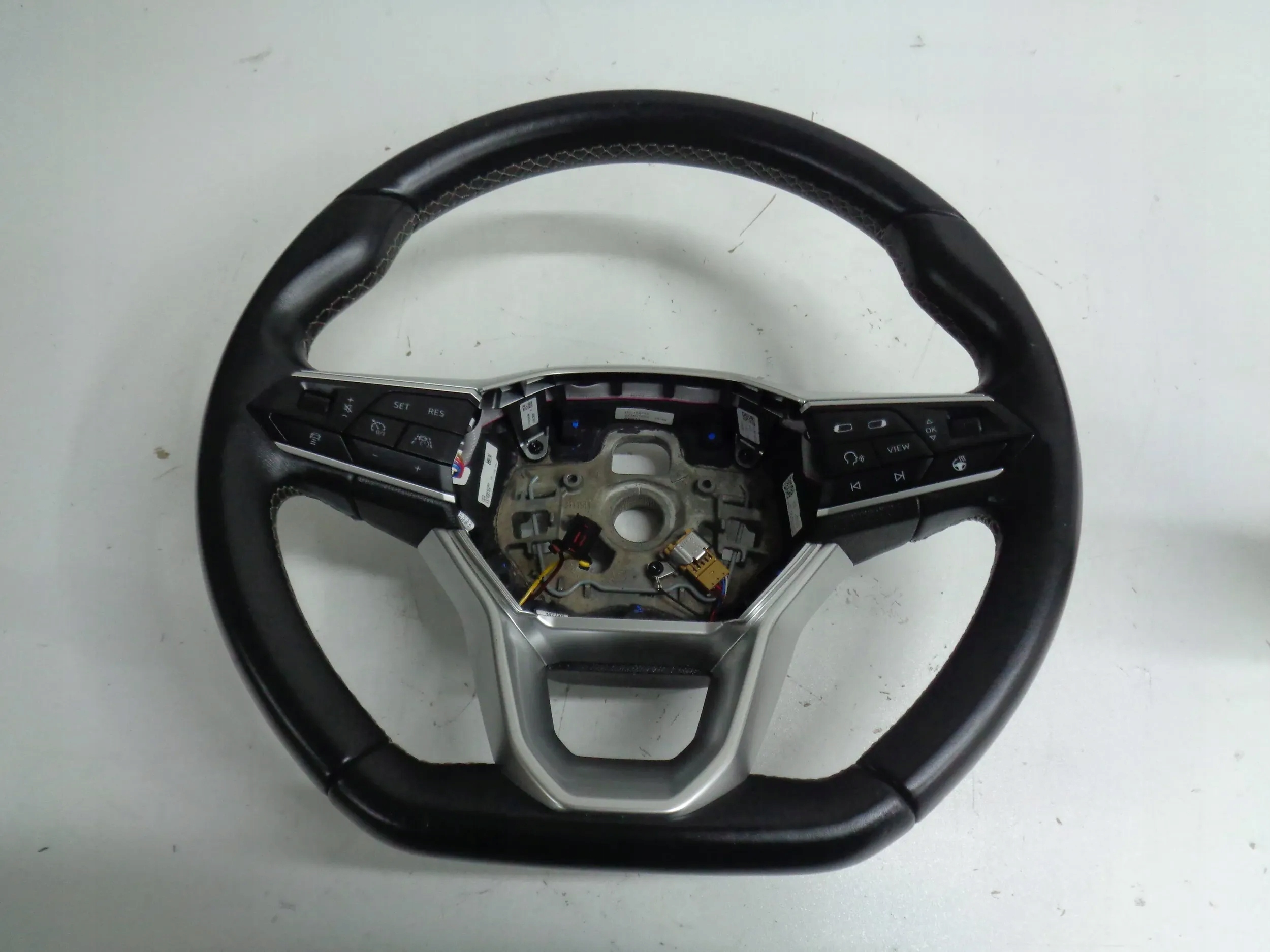 SEAT LEON IV LENKRAD LEDER 5FA419091FL GRZANA