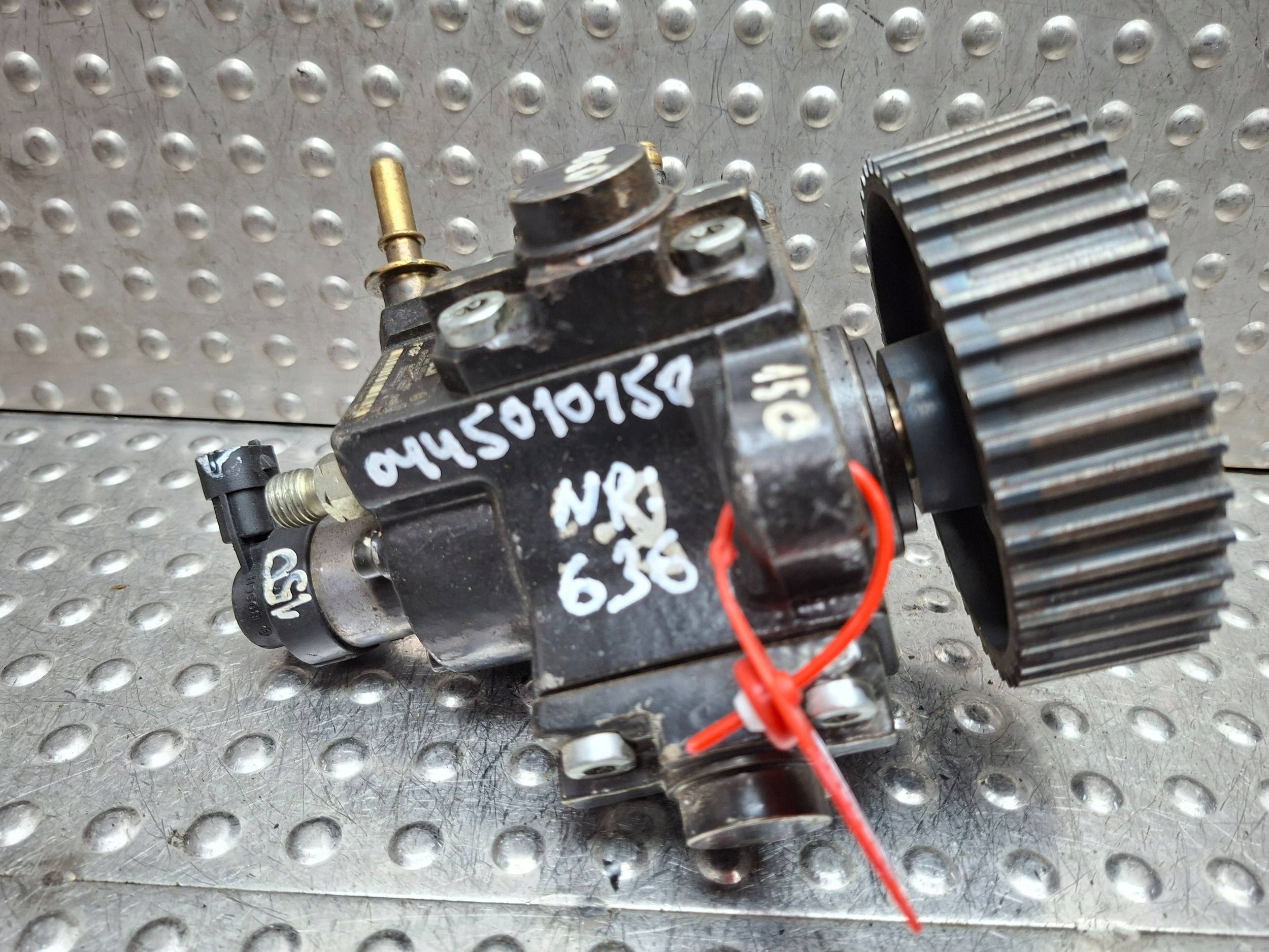 Einspritzpumpe BOSCH 0445010150 OPEL ZAFIRA B 1.9 CDTI 2005